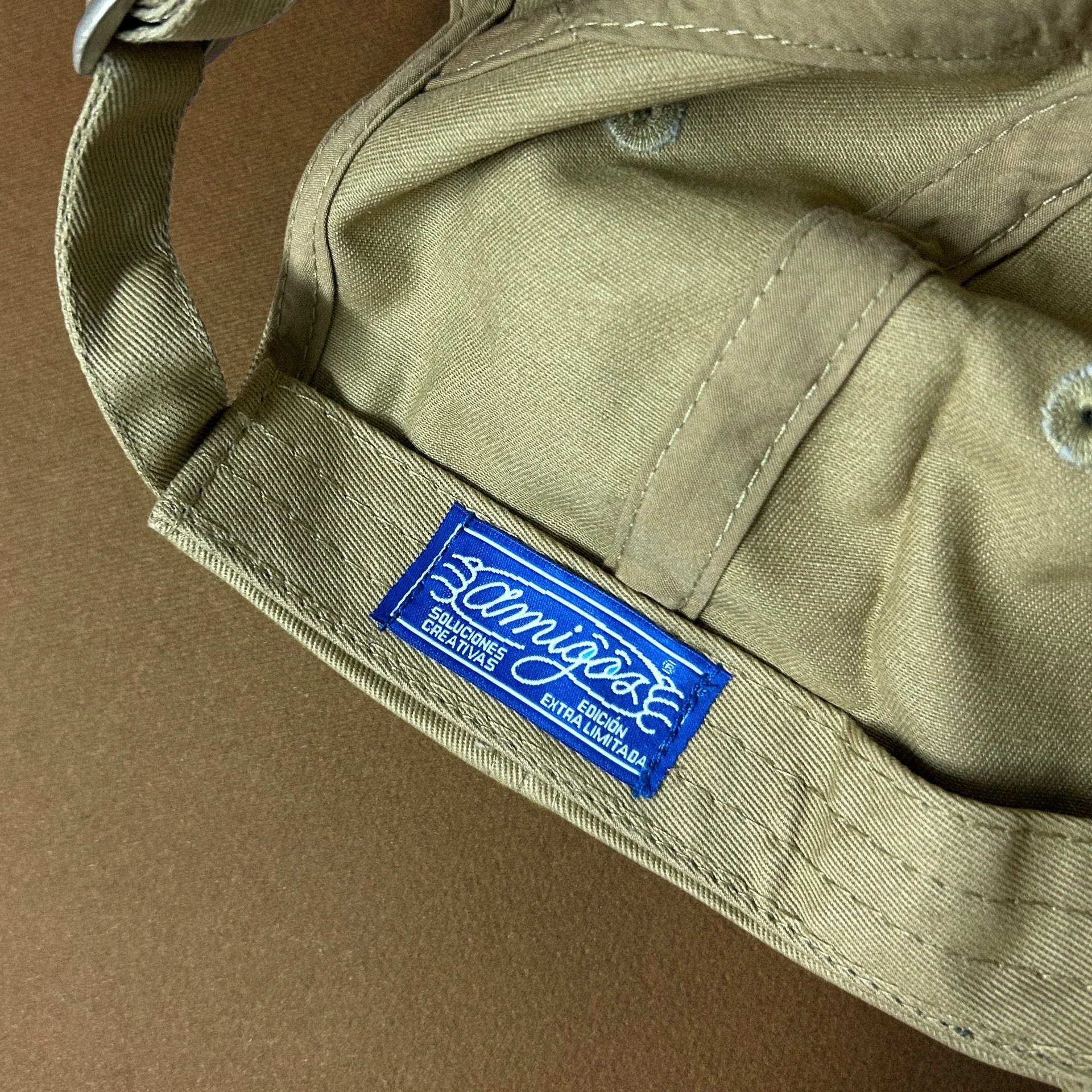 gorra no se lee 2.jpg