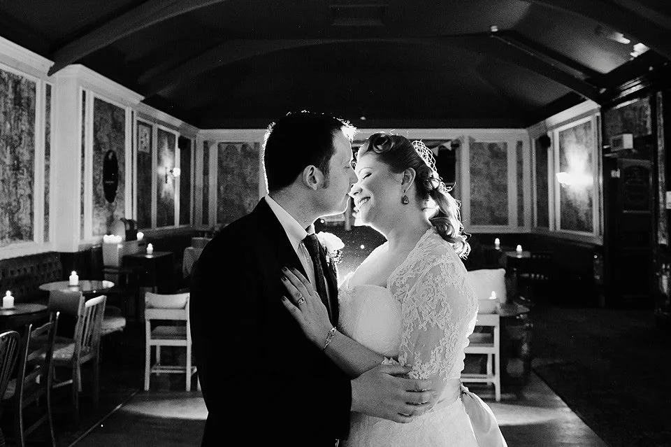 south-london-vintage-wedding_wandsworth-town-hall-balham-bowls-club_0168.jpg