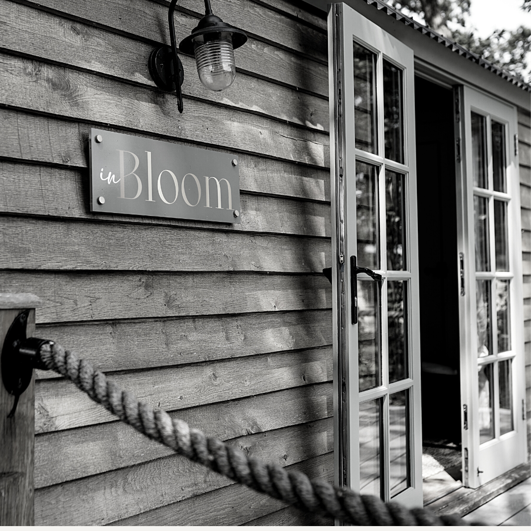 Copy of Post template - Luxury Coaching (80) 3.PNG