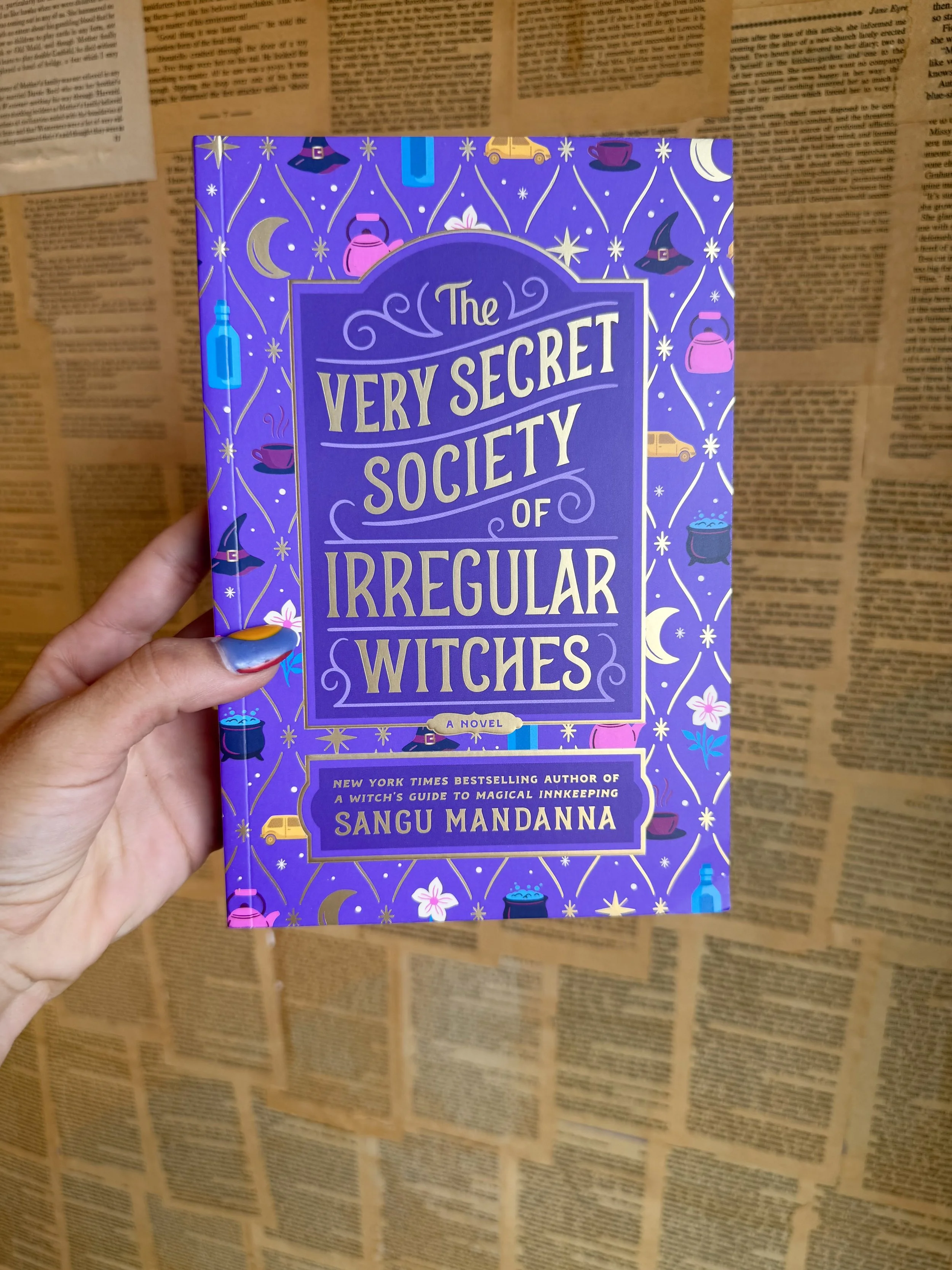 The Very Secret Society of Irregular Witches - Sangu Mandanna