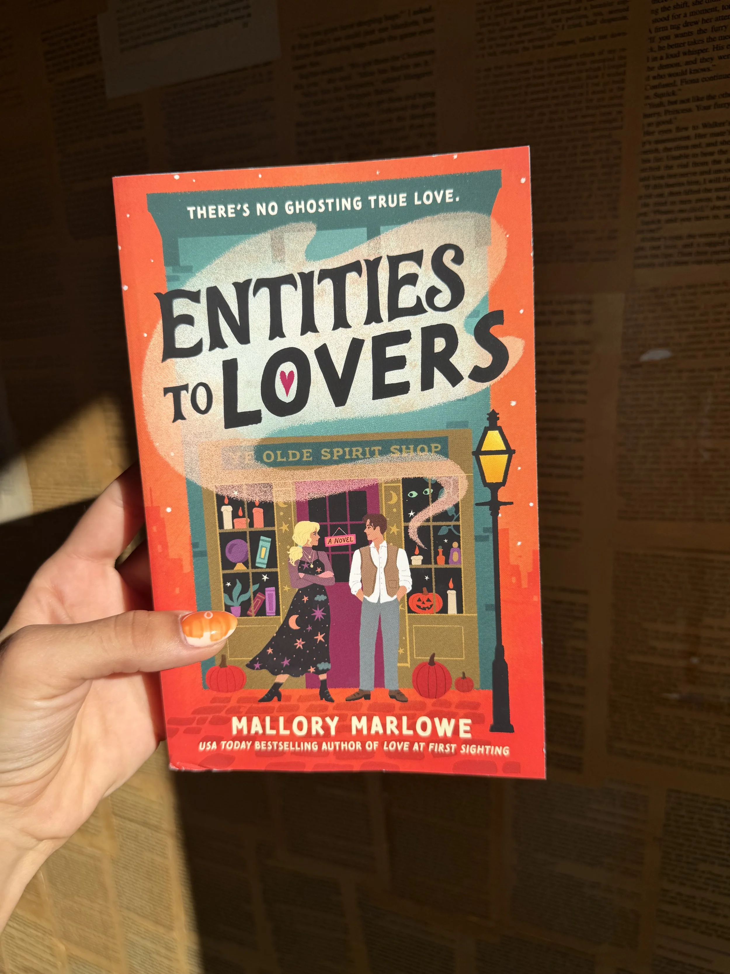 Entities To Lovers - Mallory Marlowe