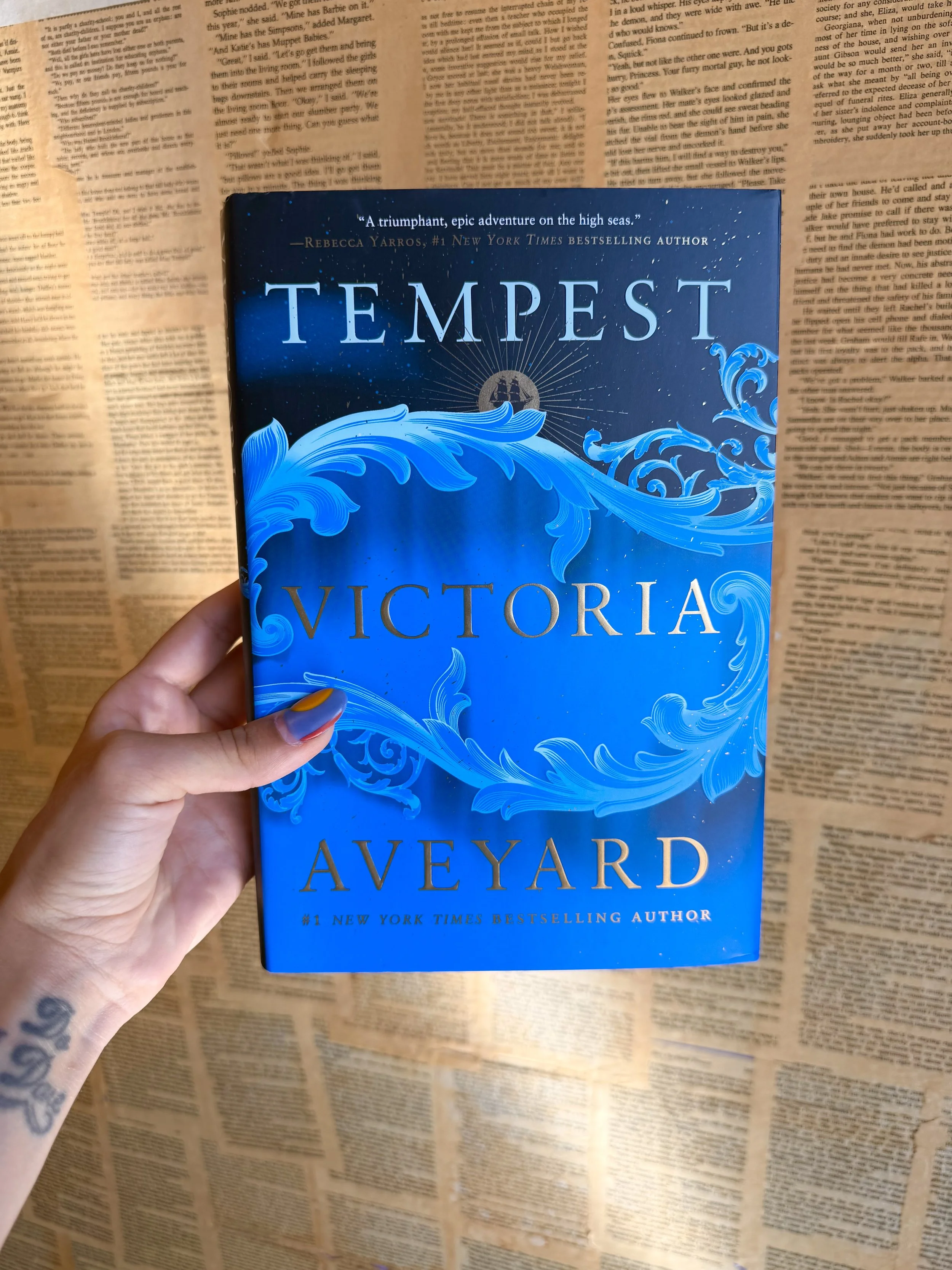 Tempest - Victoria Aveyard Deluxe Limited Edition