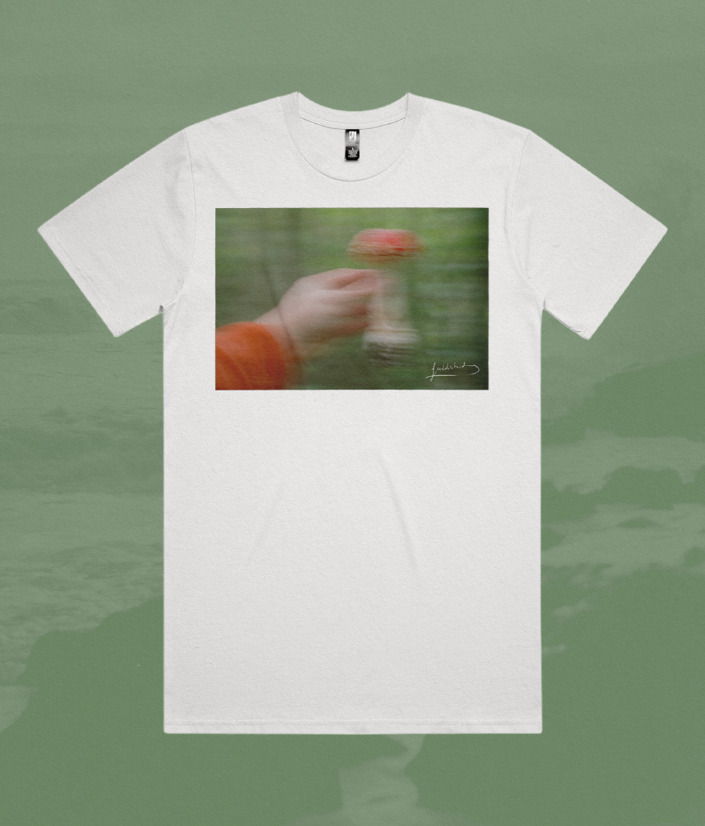 Amanita Tee.png