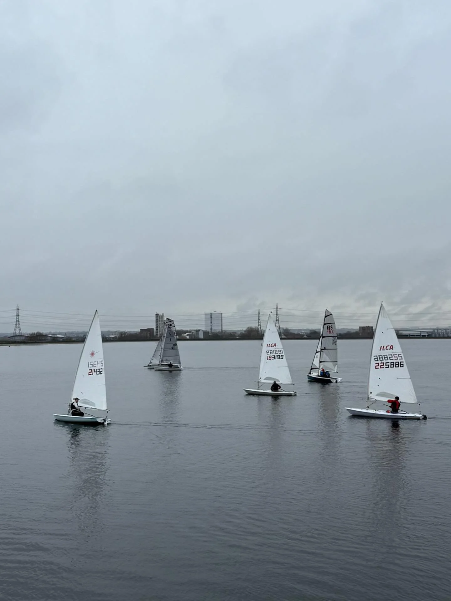 Light winds today @kinggeorgesc #ilca #solo #iso #rs400