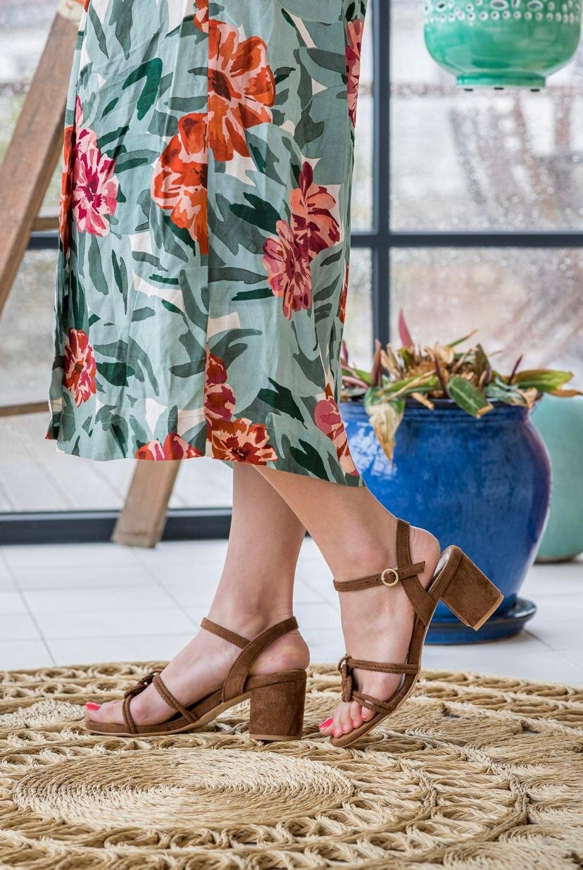 MINUIT-SUR-TERRE-Porto-Brown-Vegan-Sandals.jpeg