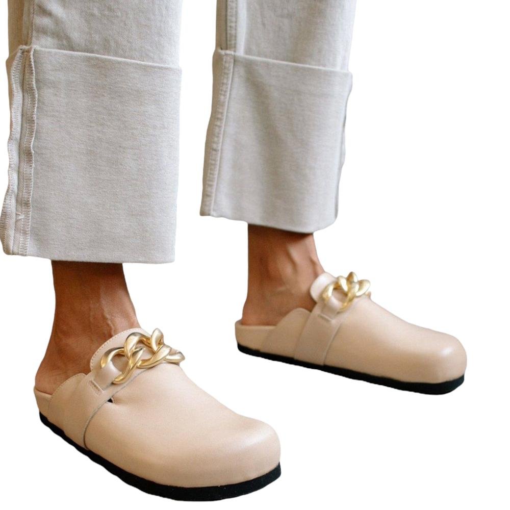 ALOHAS-Fireplace-Chain-Nude-Clogs-04.jpeg