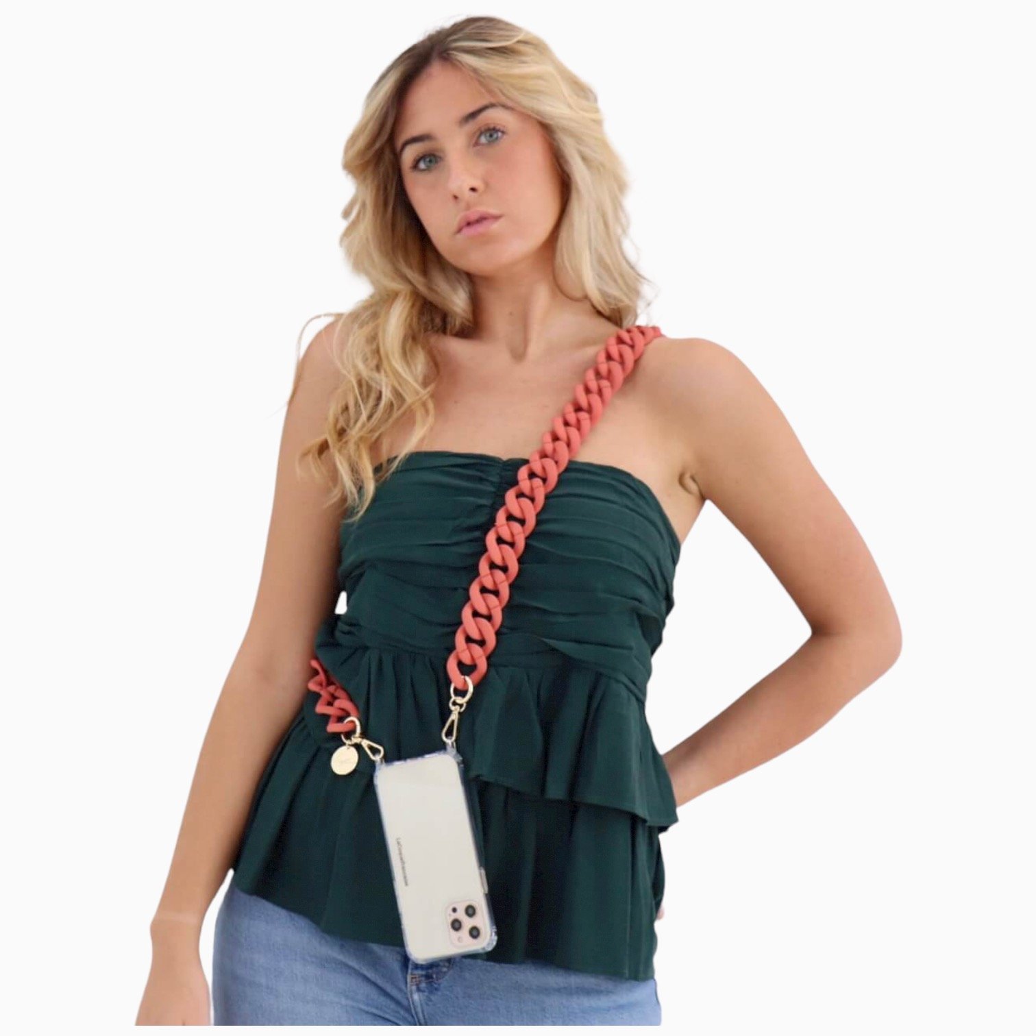 ALICE-Brick-Mat-phone-chain-styling-03.jpg