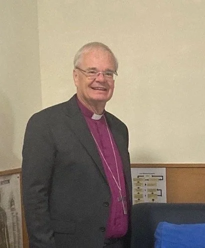 Bishop visits the MS Therapy Centre