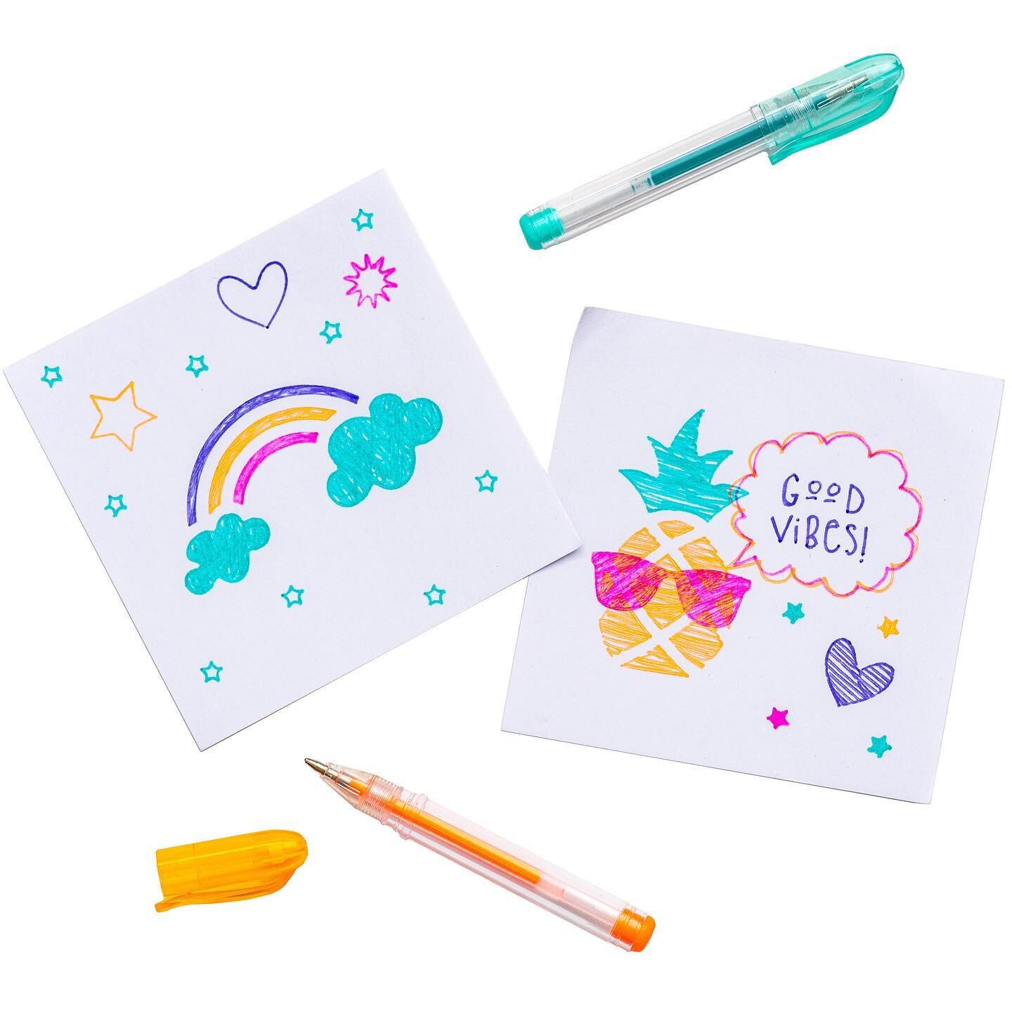 Check out our ✨NEW✨Mini Doodle Kit! Available @target in their front section today! 

💛Reusable Bag 
💛Fits in backpack or purse 
💛Only $3!!
💛Everything you need in one kit

#target #targetdeals #targetfinds #stockingstuffers #kids #kidsactivites 