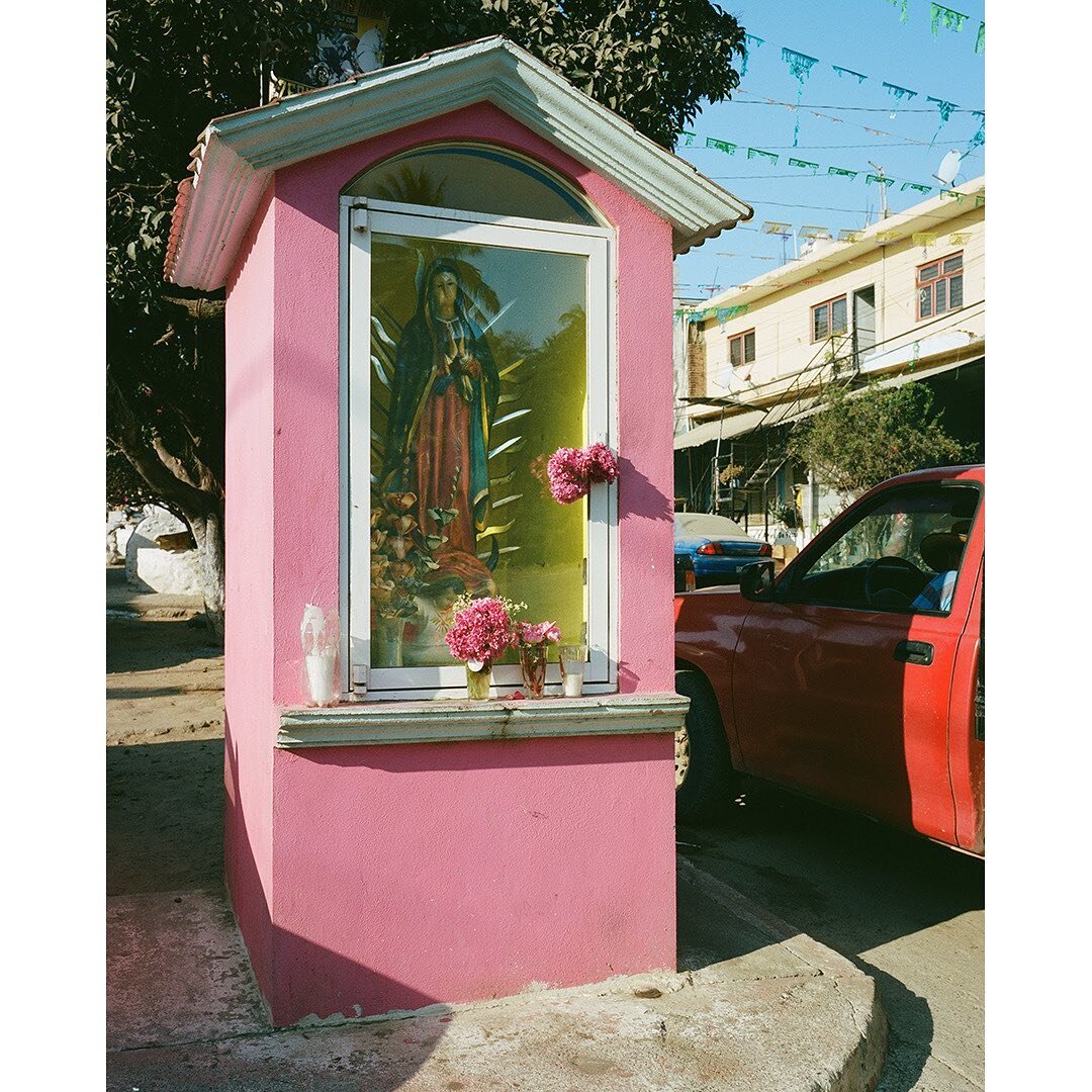 Spot the difference.. π this pink lady guards the town where we decided to wait out lockdown back in 2020. I liked walking up to her on the weekends & seeing how the offerings & flowers changed. It reminded me that these shrines are not stat