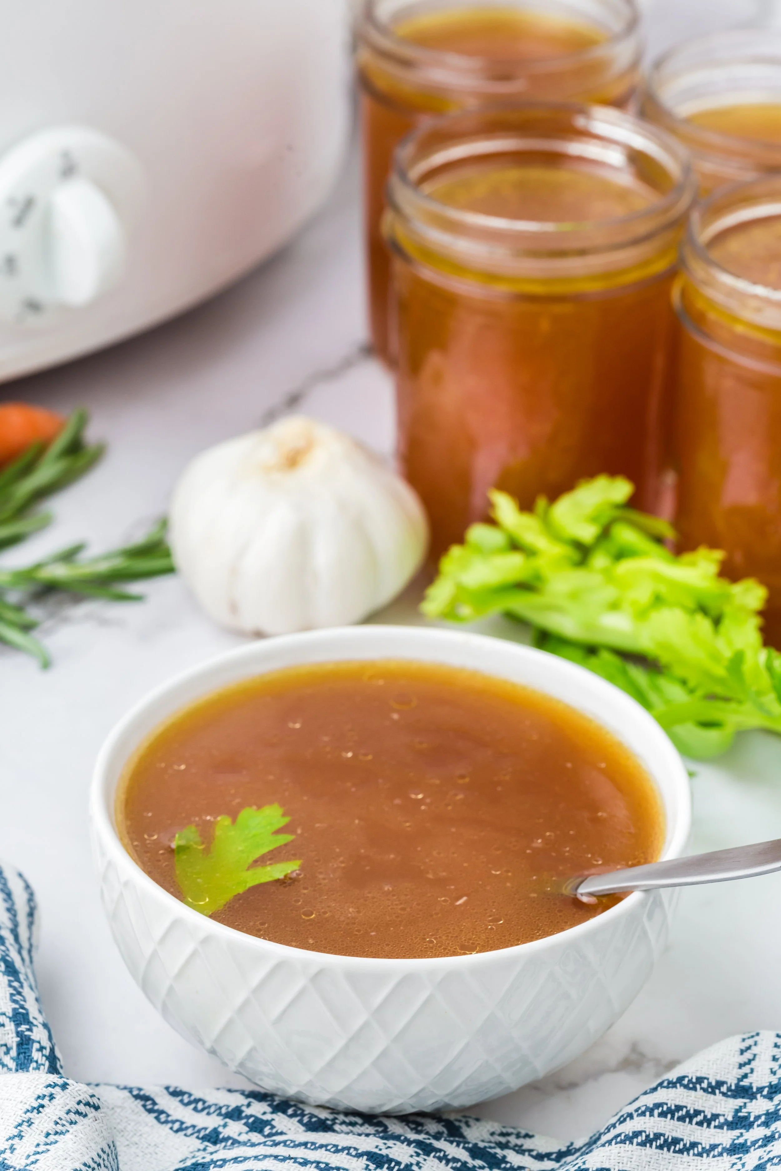 Crockpot Chicken Stock (30).jpg