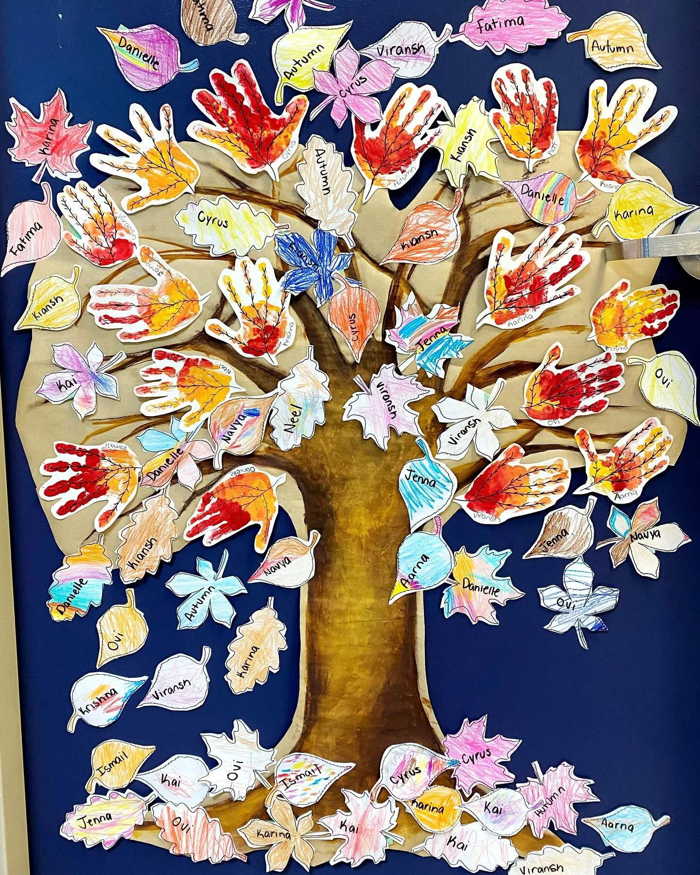 Fall project with JK kids so proud of the all the little ones #proudteachermoment #kindergartenteacher #arttracherlife #artsandcrafts #tracherlife❤️
