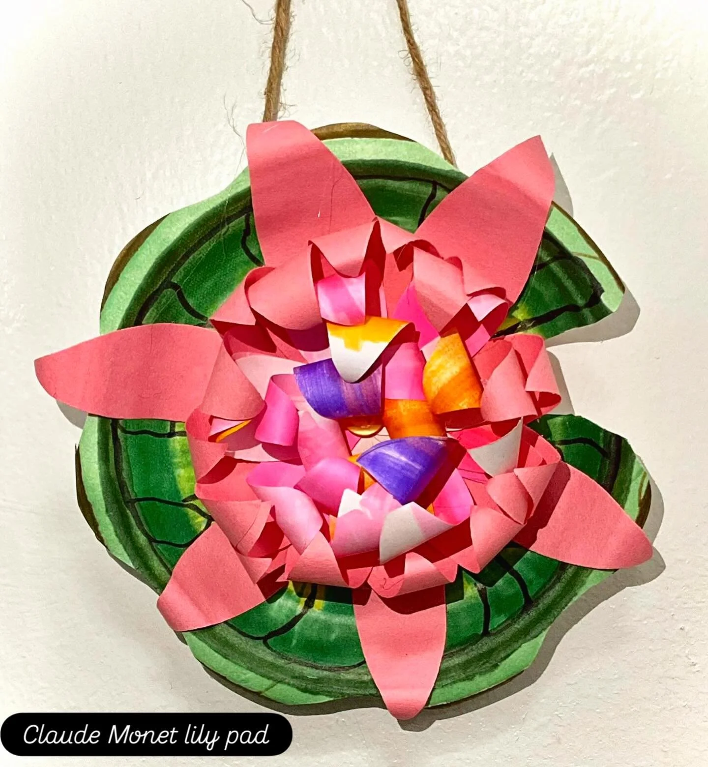 Jk and Sk creation of Monet lily pads #art #artteacherlife🎨 #kidsart #teacher #artlife