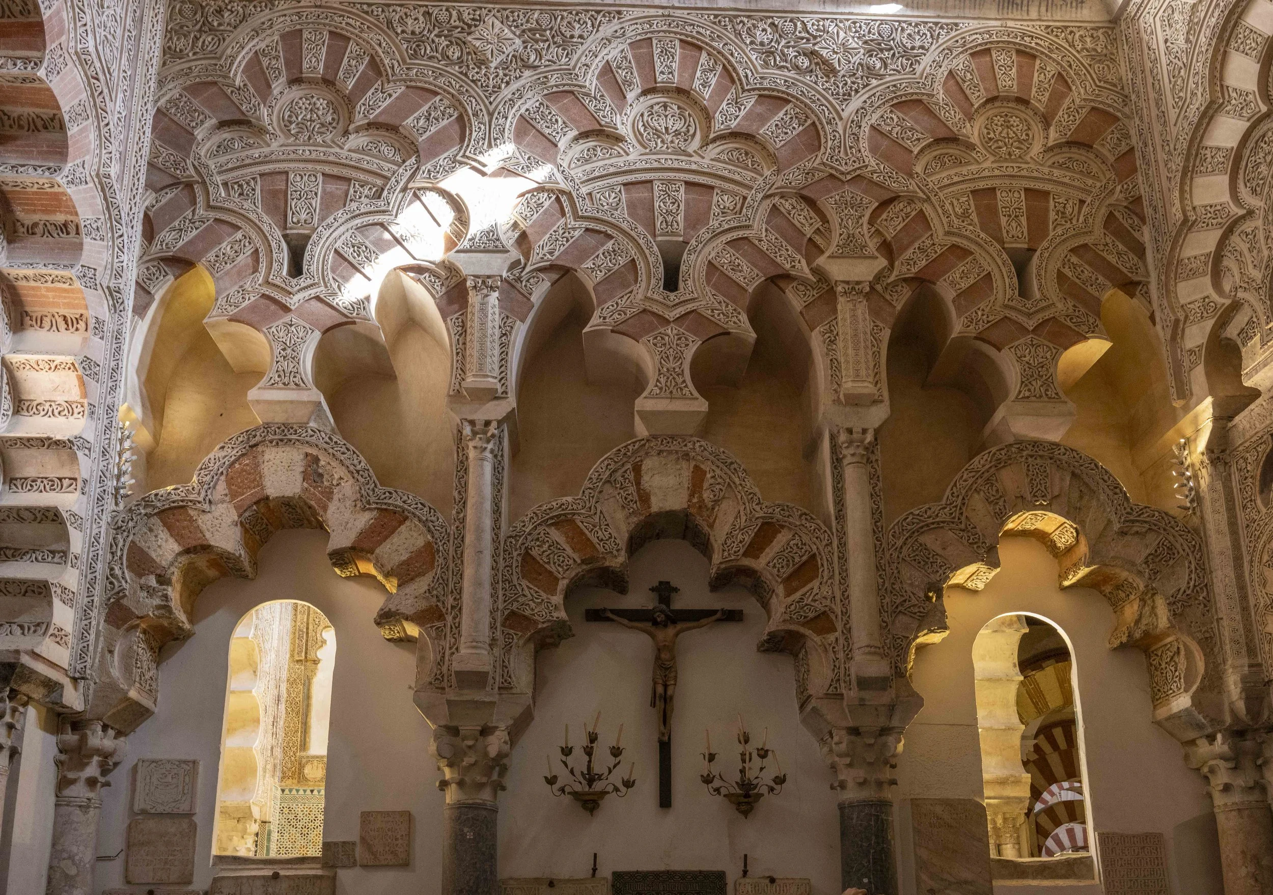 Moorish arches 