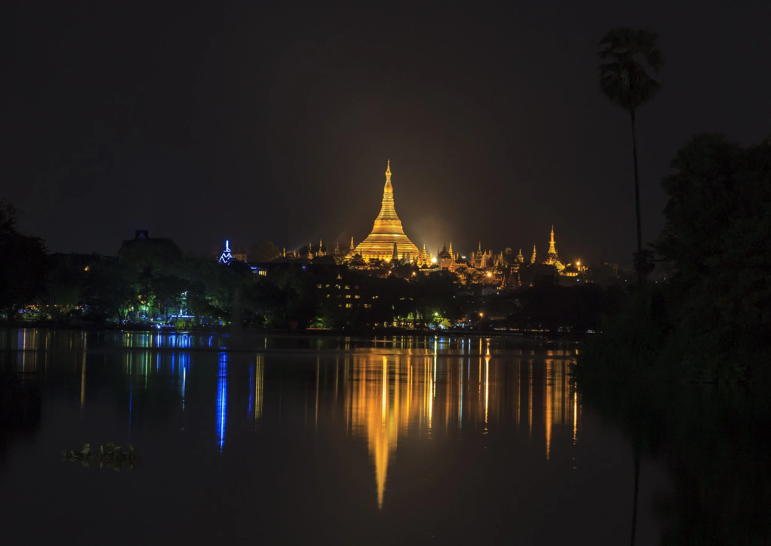 Yangon - Shwedagon Pagoda-0918.jpg