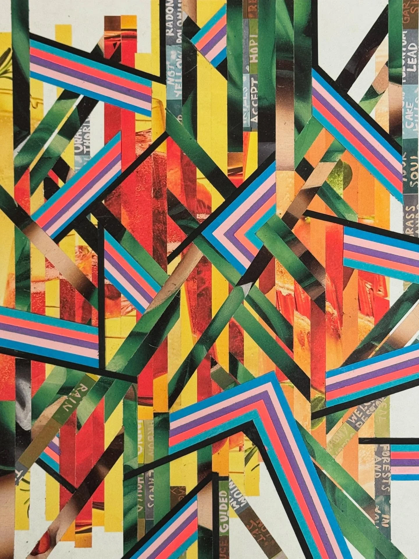 A small new deconstructed and patterned paper collage piece I finished today at the
AP studio art session in Little Rock!

#cutpaper #collage #milanjilkaart