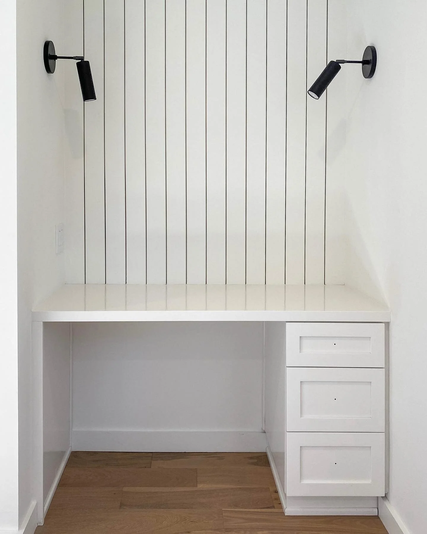Three drawer built in desk.

#cabinet #white #desk #woodworking