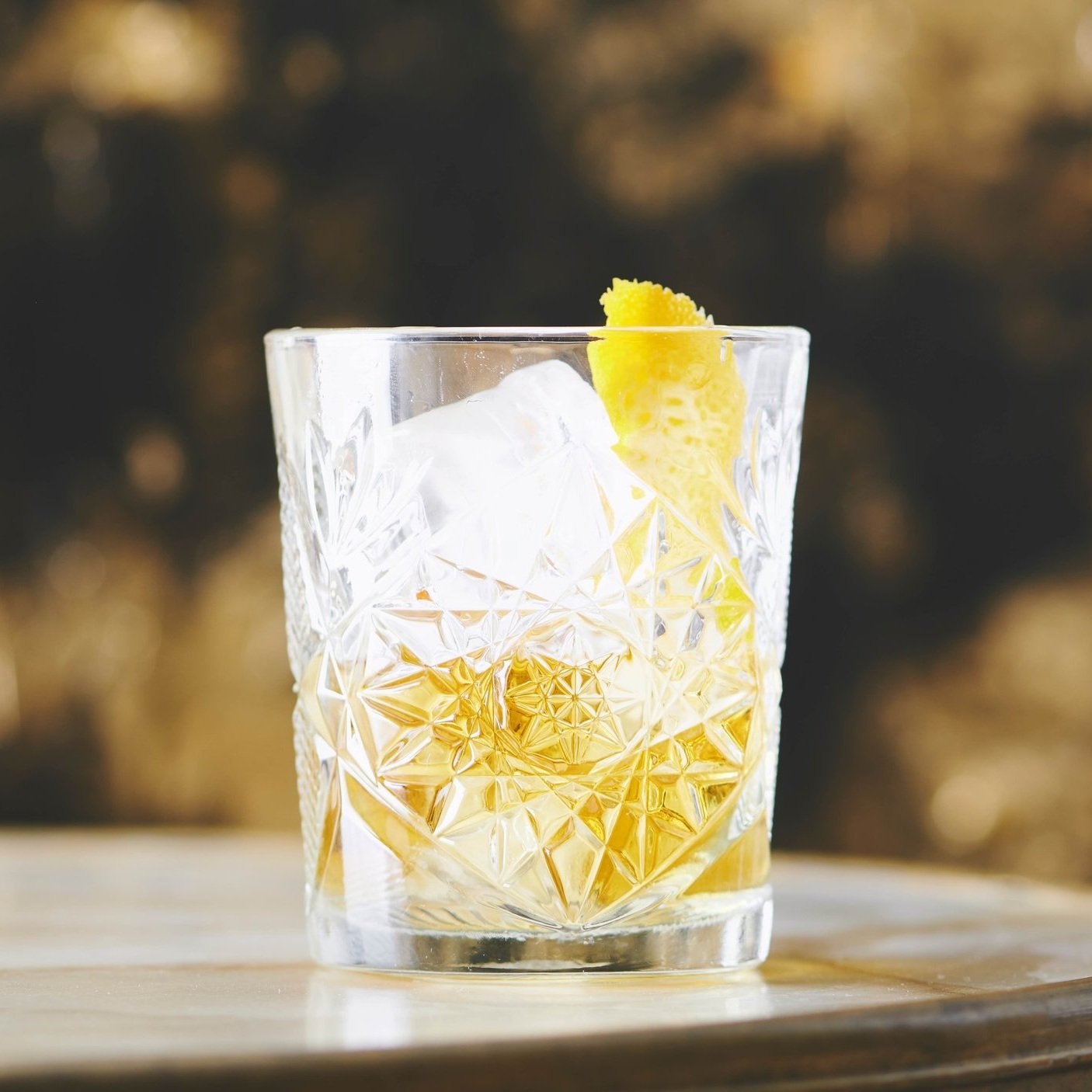 hvordan laver man en old fashioned cocktail