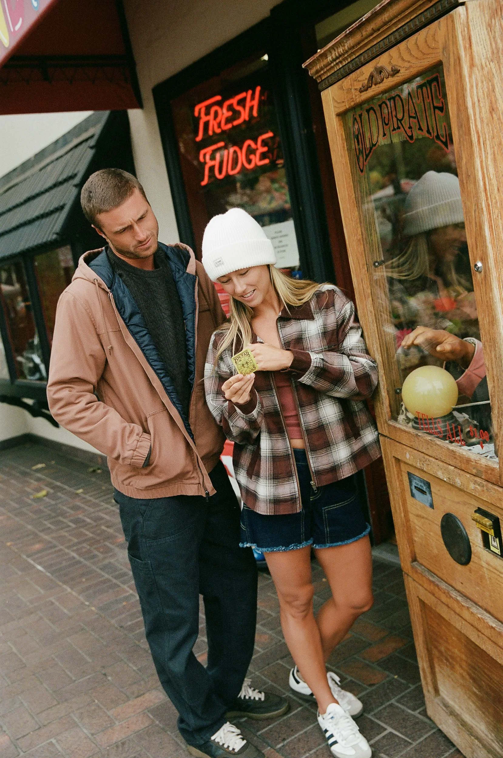 ON_HO26_ORIGINALS_LOCATION_HIGH_120.jpg