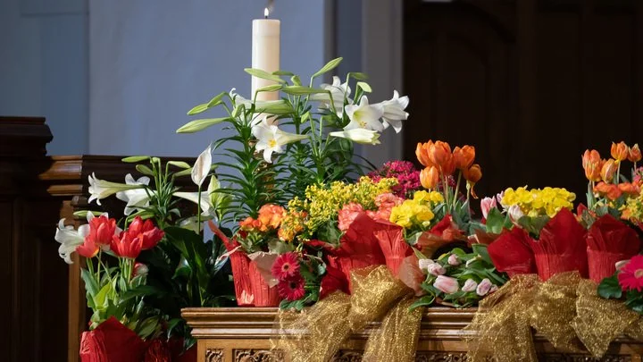 Easter Flower Delivery Volunteers Needed!