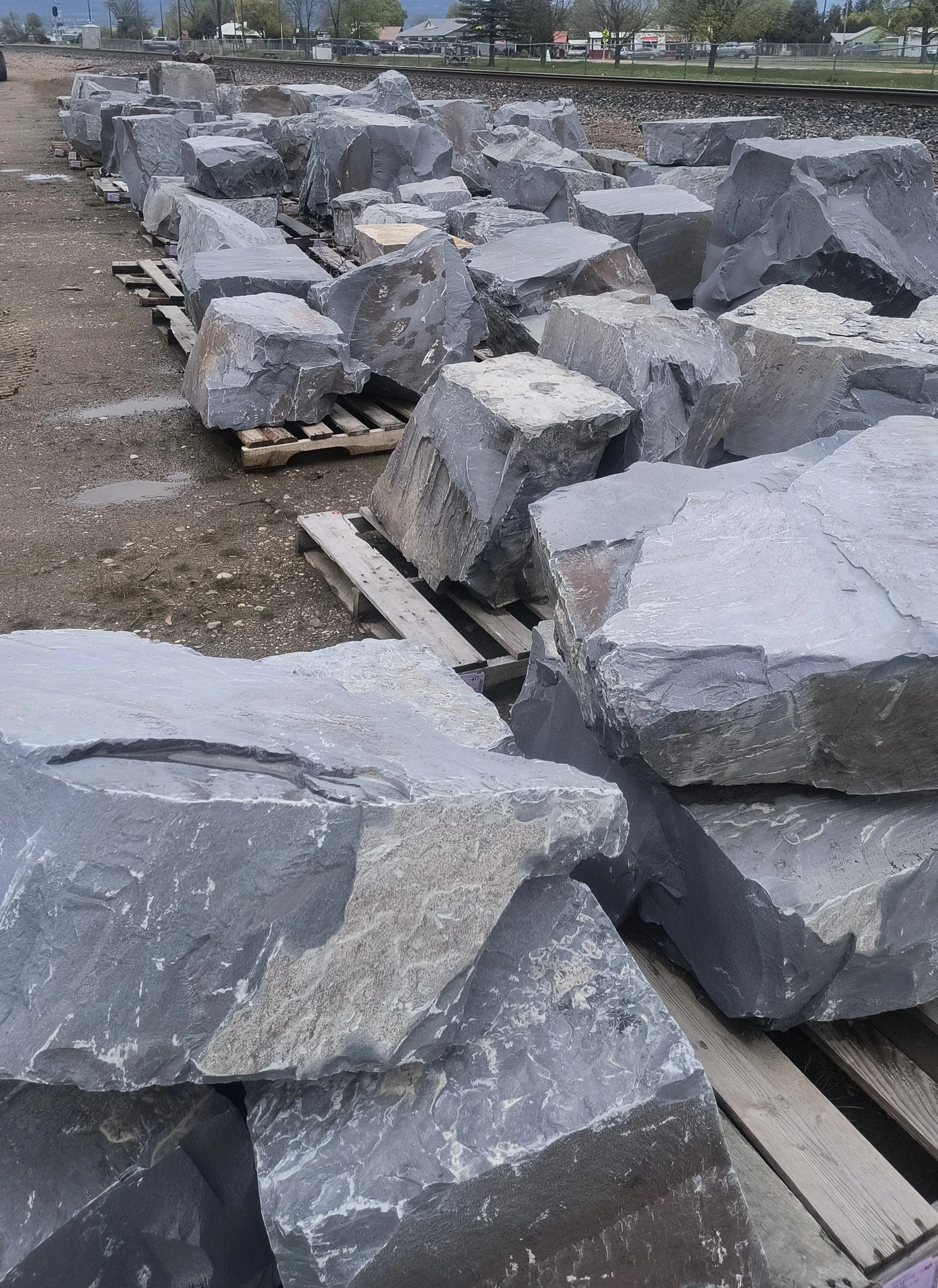 Grey Mountain Blocky Boulders