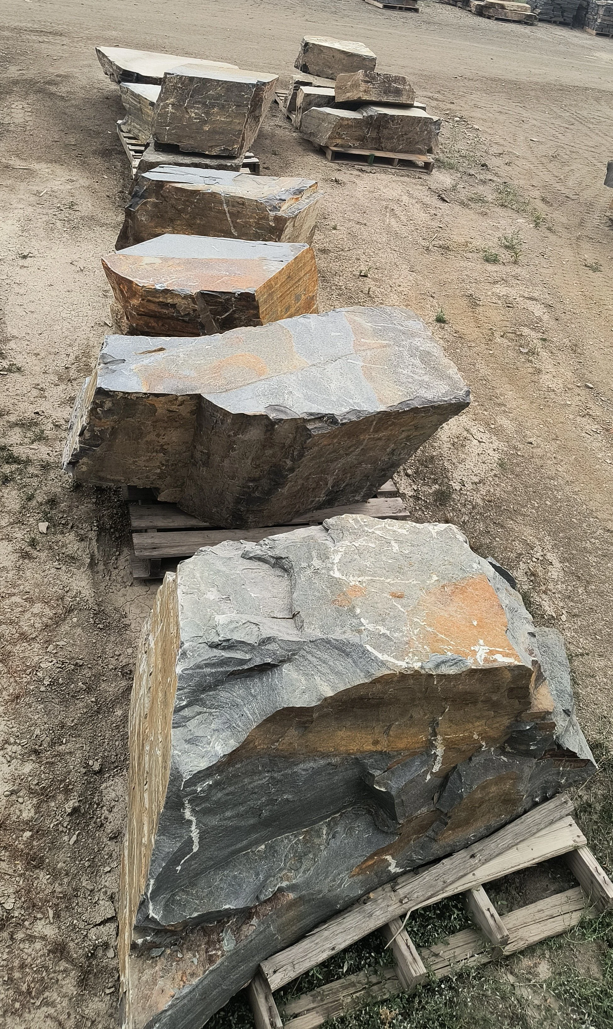 Locust Hill Blocky Boulders