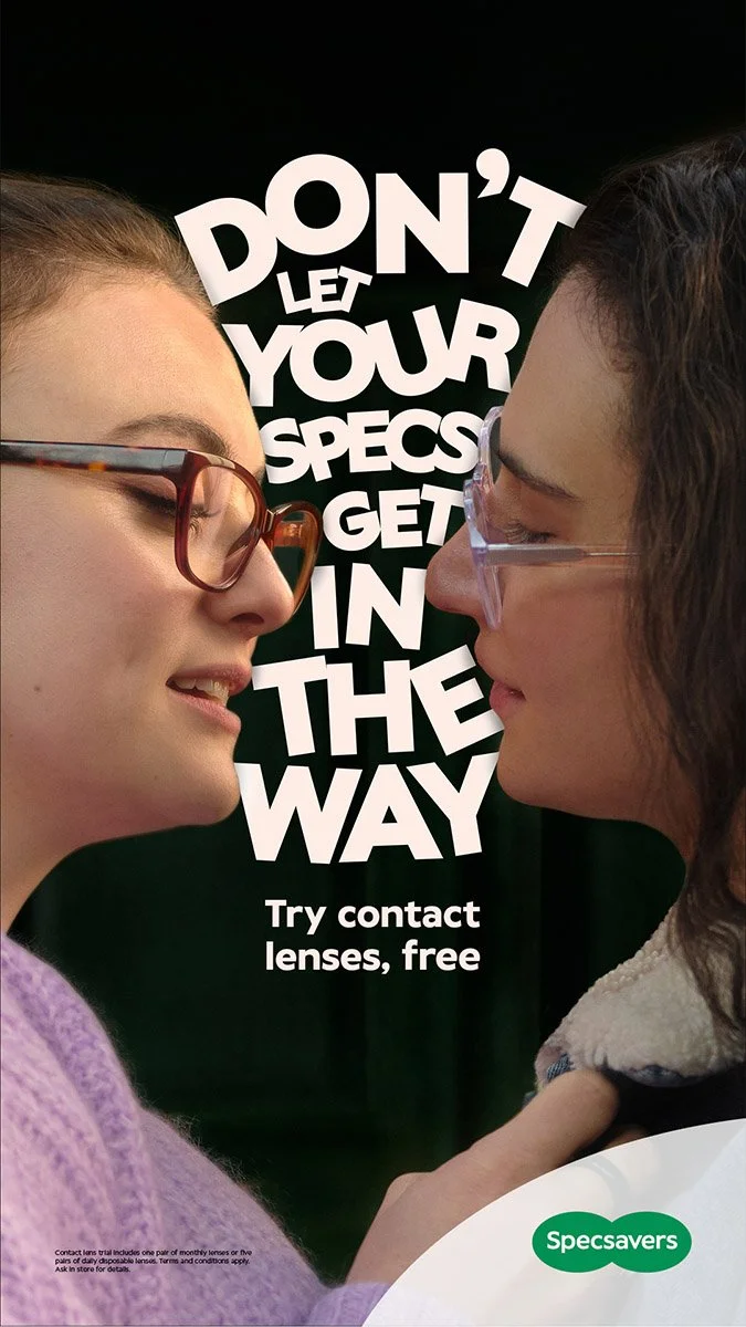 512421_UK_Contact-Lens-Awareness_OOH_Atlas_Static_MICHELLE-AND-KIMBERLEY_Portrait_1080x1920-copy.jpg