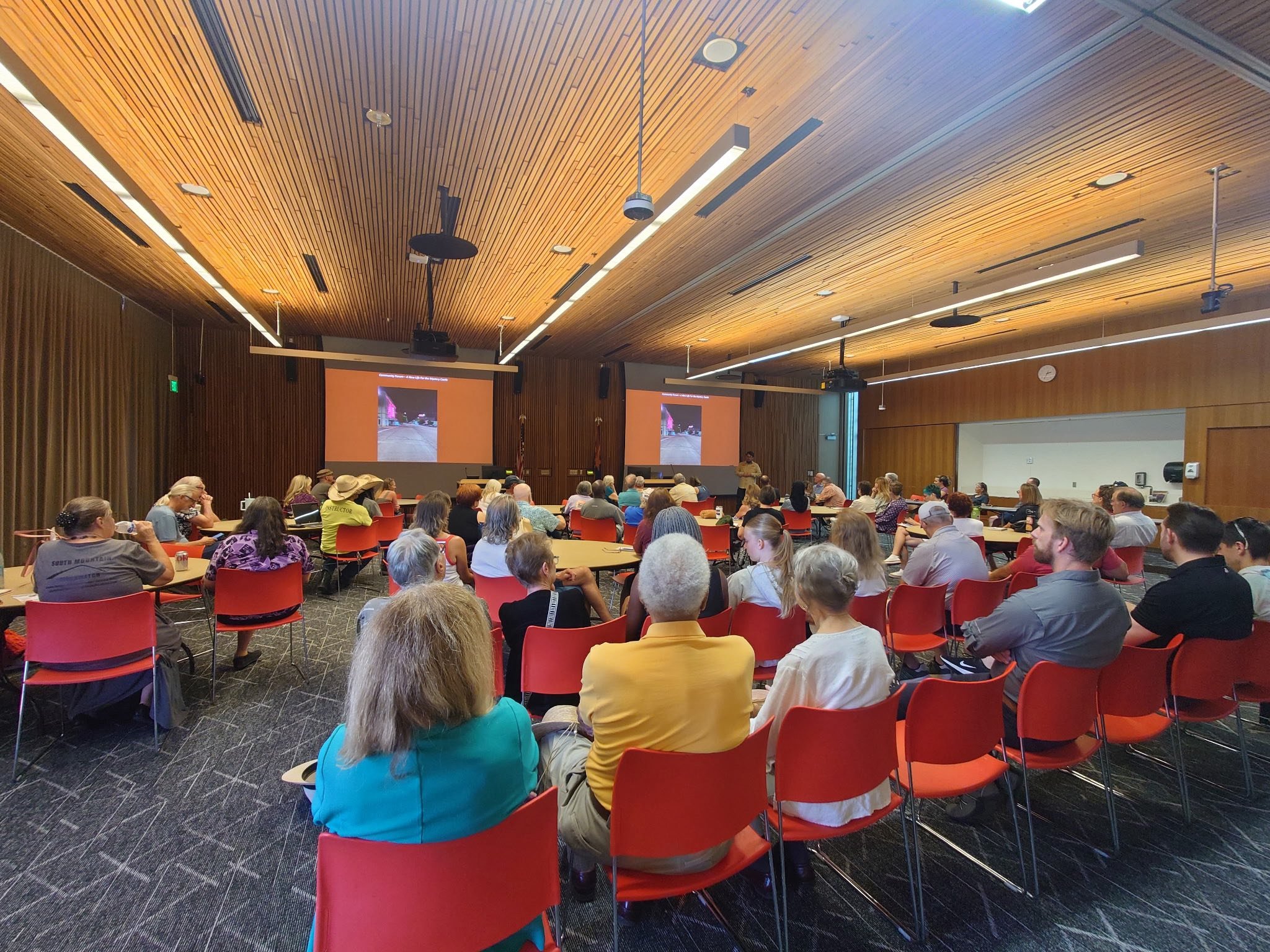 Mystery Castle Community Forum on May 2, 2026