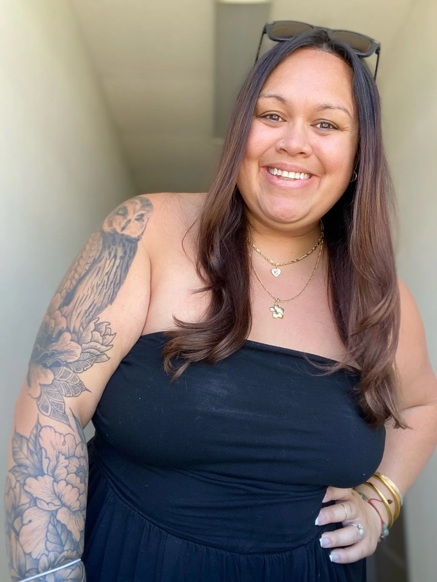 &ldquo;Meet the magic behind the sweets 💕
Cymz Sweet Kre8tionz &mdash; Maui&rsquo;s dessert plug for cupcakes, truffles &amp; tarts and so much more! 🍰✨
Baked with love. Styled with flavor.
#MauiDesserts #BossBabeBaker&rdquo;