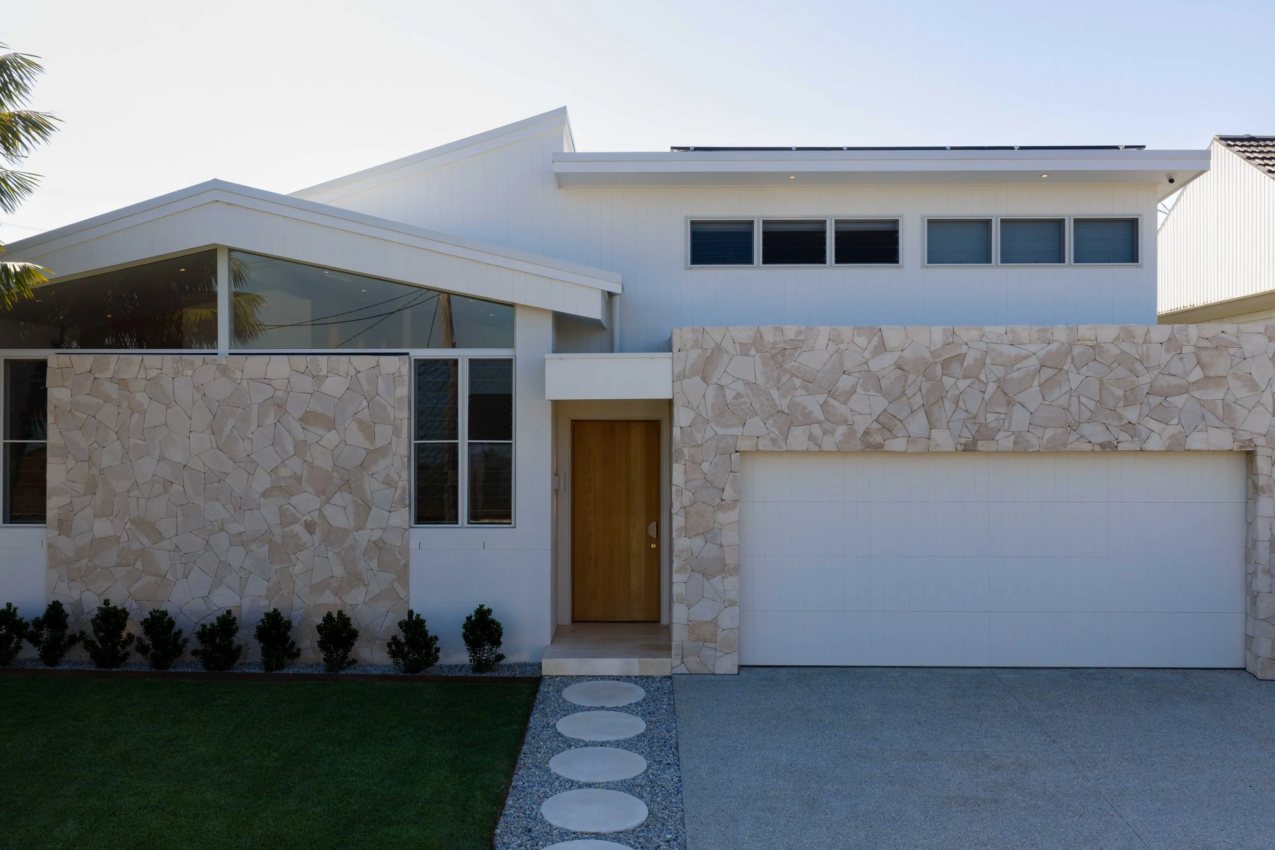 16 Matthews Crescent (2 of 9).jpg