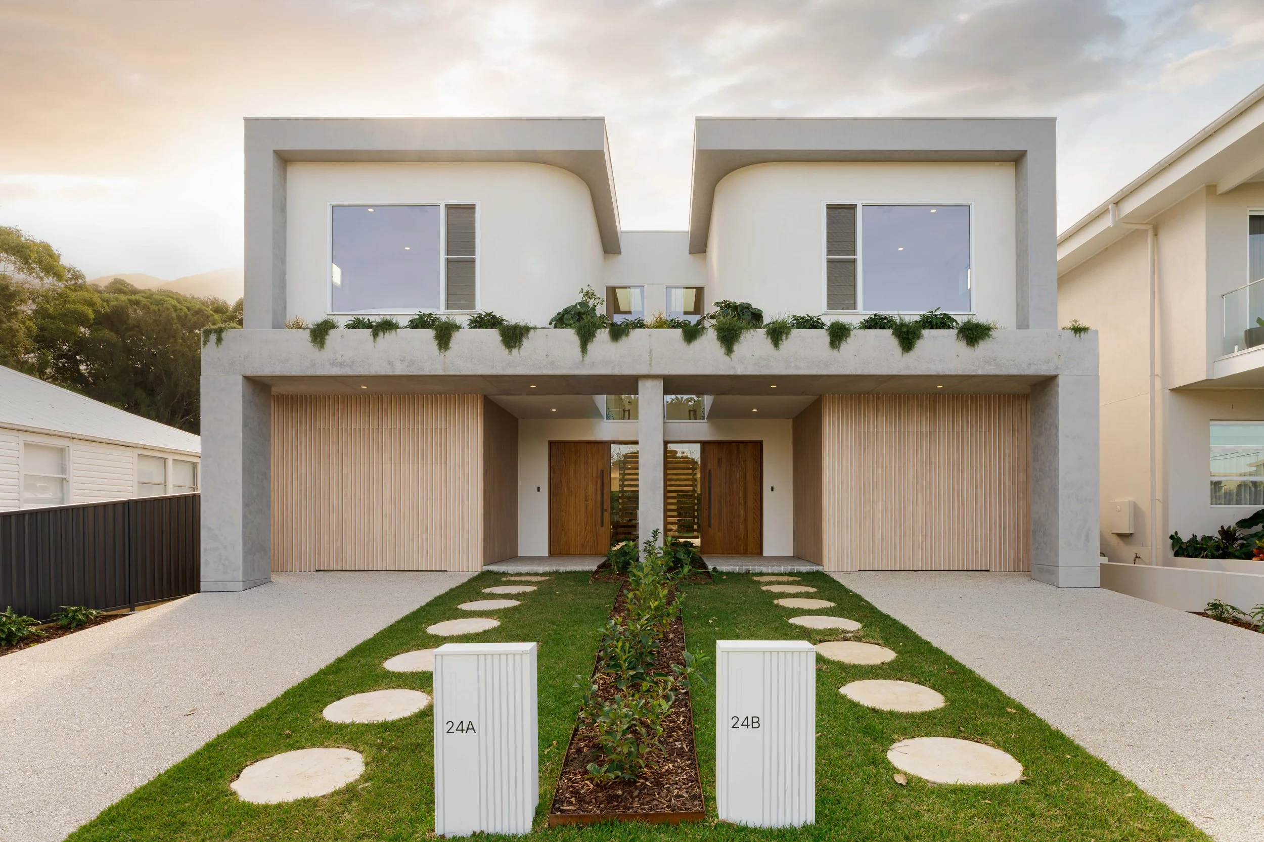 Redman Avenue, Thirroul