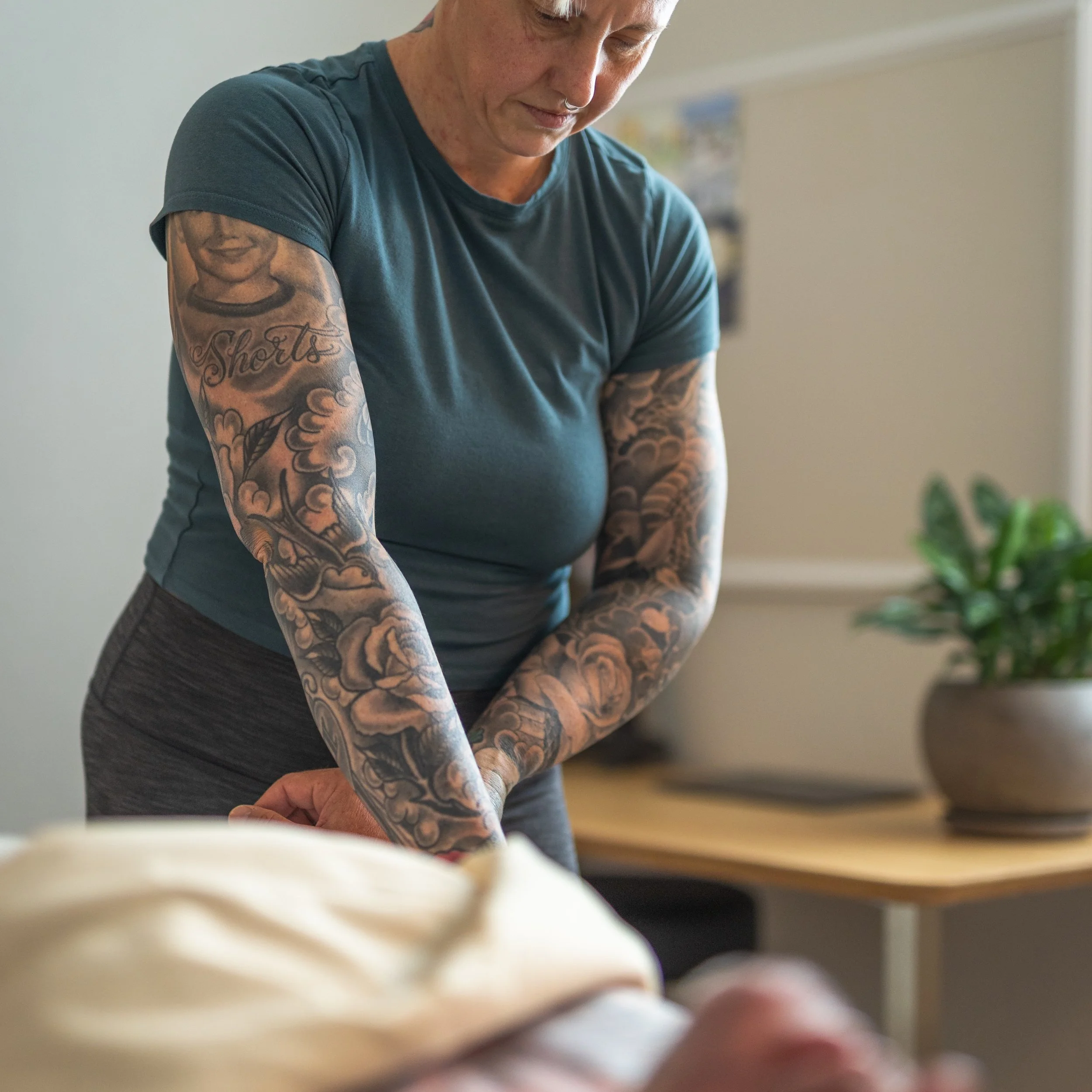 Happy Sunday!!I

I love supporting my community through massage and bodywork
I have availability this week and would love to see you in the 
studio.

Monday 5/18 @ 3:30
Thursday 5/21 @ 12:00 &amp; 1:30
Friday starting at 11:30

512-663-4064

1004 Mis