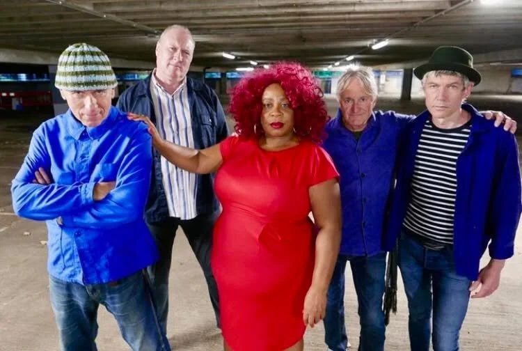 π· Christmas Comes Early: Soul, Sass & Support with No Good Woman & The Kingsnakesπ· 
Leigh Folk Festival’s December Fundraising Night is stacked with talent—but if you love your Rhythm & Blues bold, brassy, and unapologetica