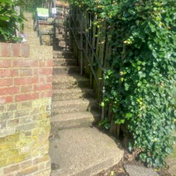 library-gardens_leigh-on-sea__0002_Photo 3 Entrance to Lower Library Gardens-2.jpg