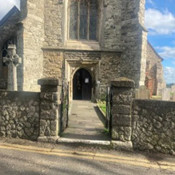 st-clements-church_leigh-on-sea__0001_Photo 1 Main entrance across boundary with 150mm step.jpg