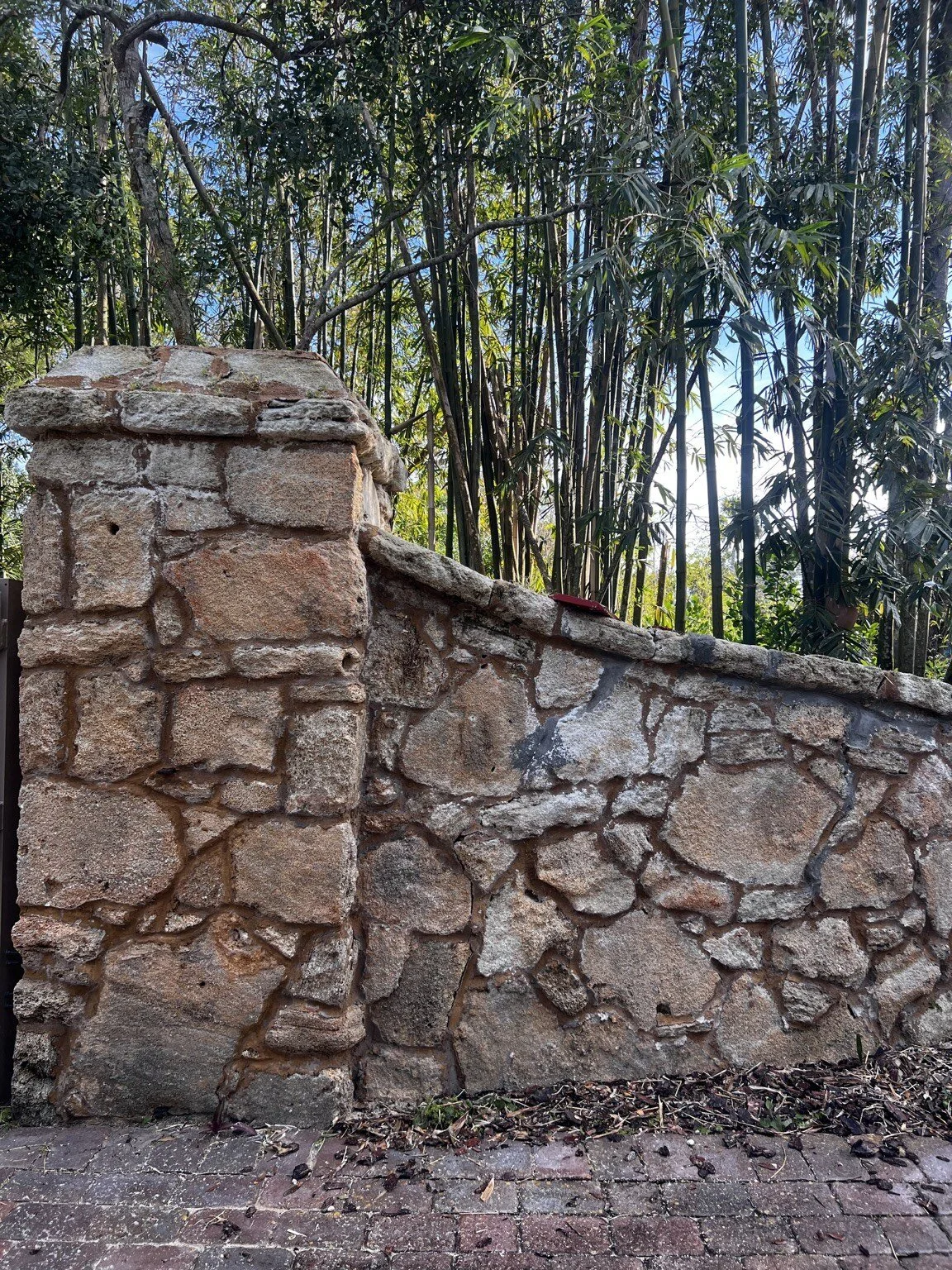stone-wall-cleaning-before.jpg