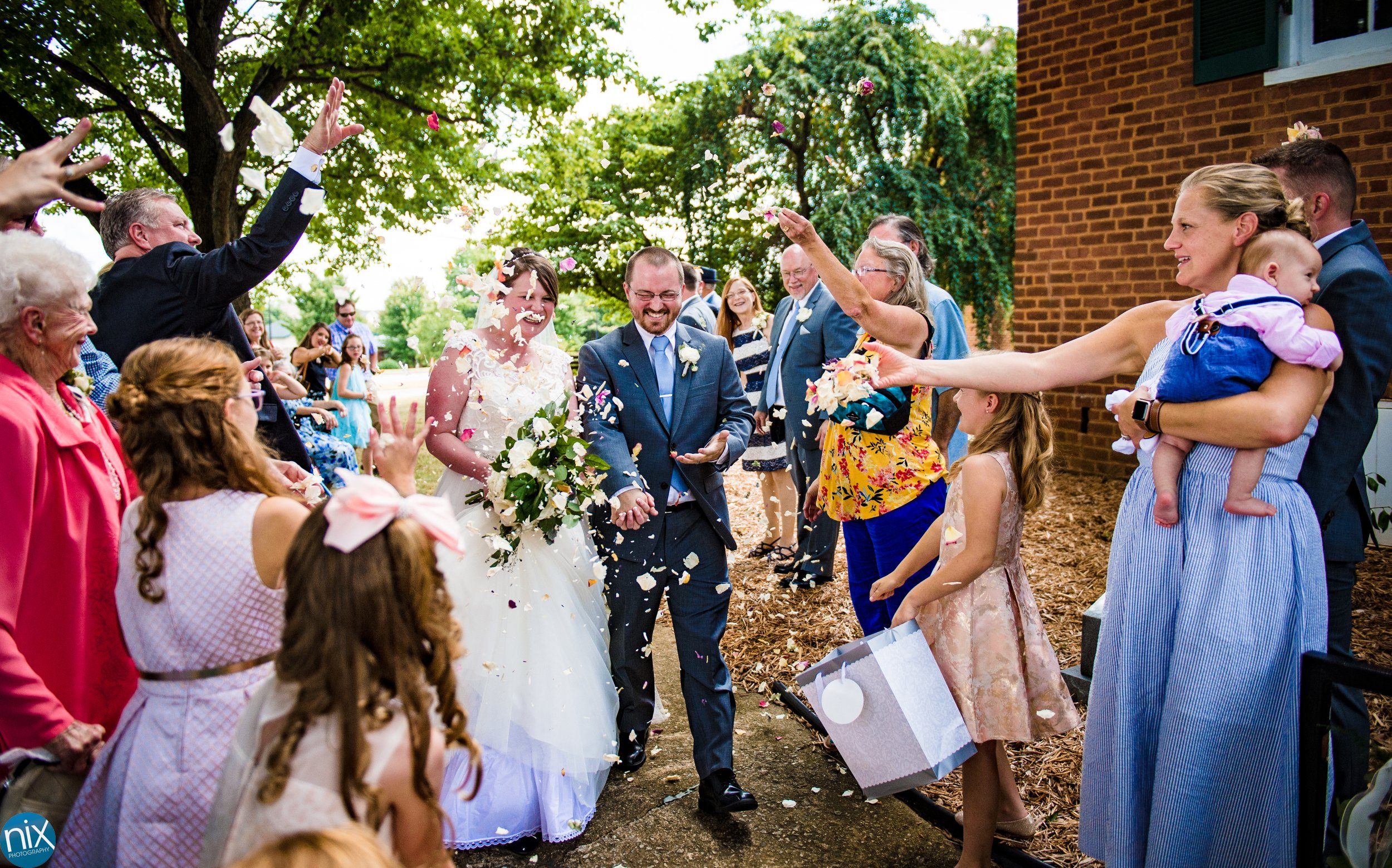 Quaker simplicity at the O.Henry Hotel — North Carolina Wedding Photography