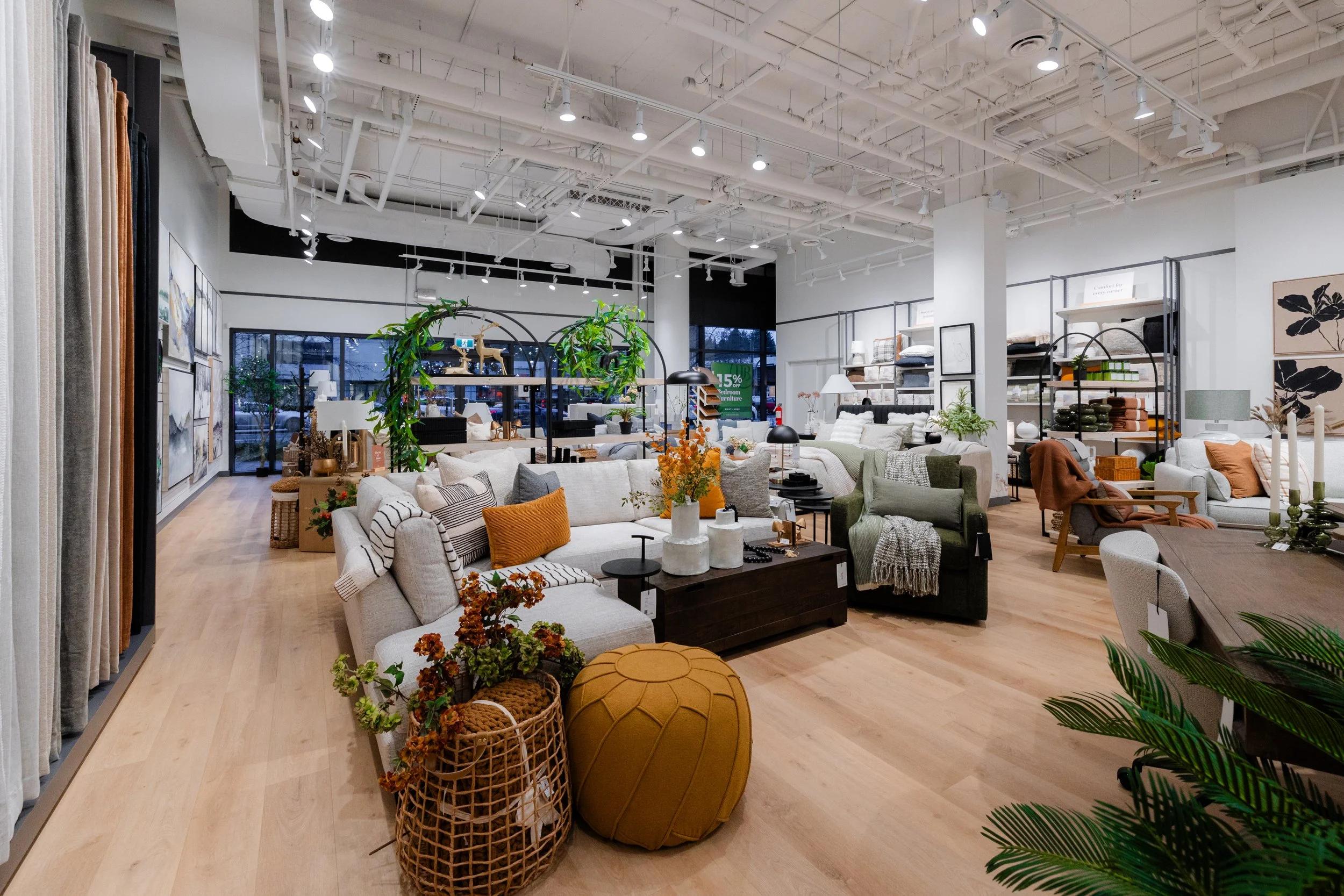 UrbanBarnWestVan-31.jpg