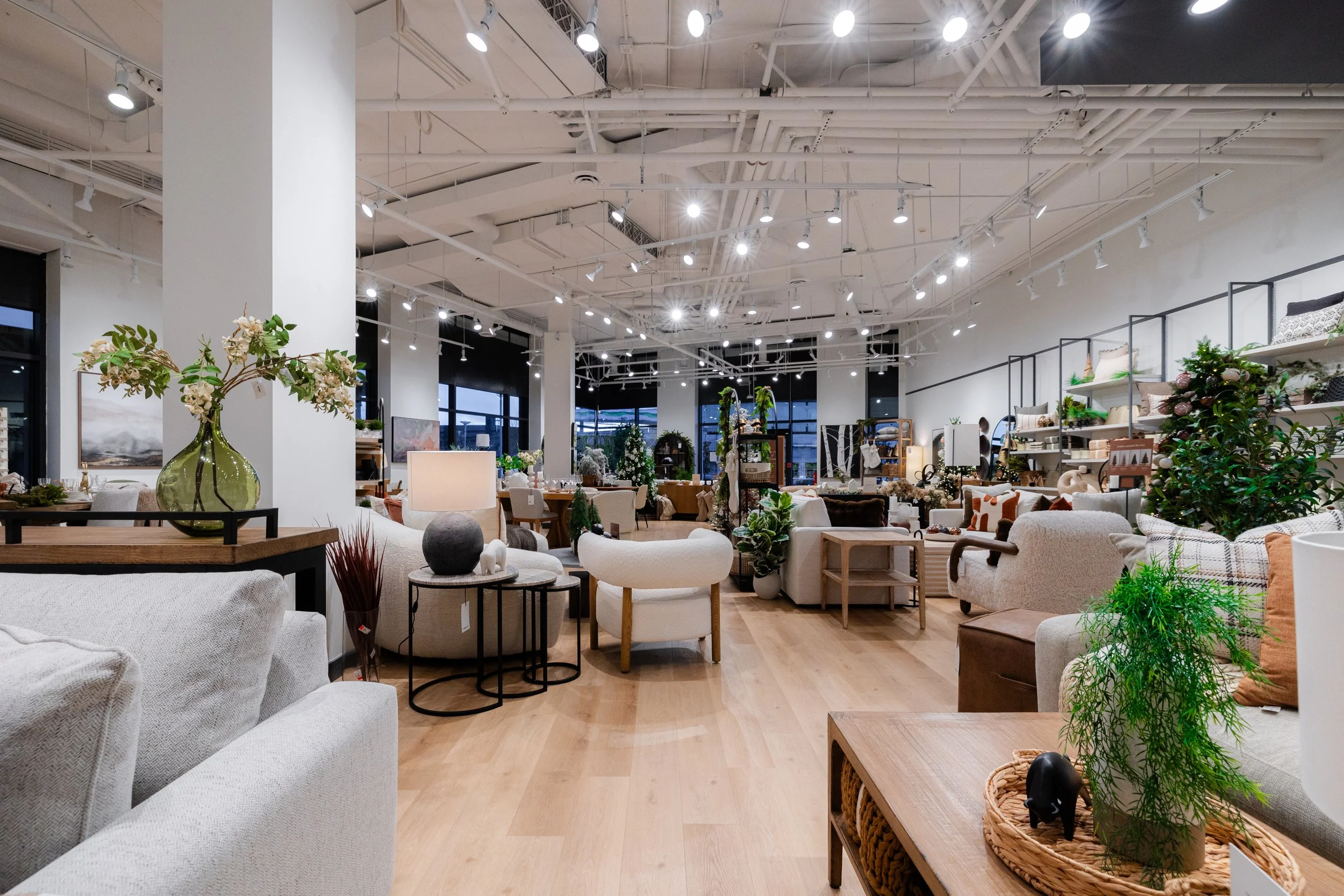 UrbanBarnWestVan-39.jpg