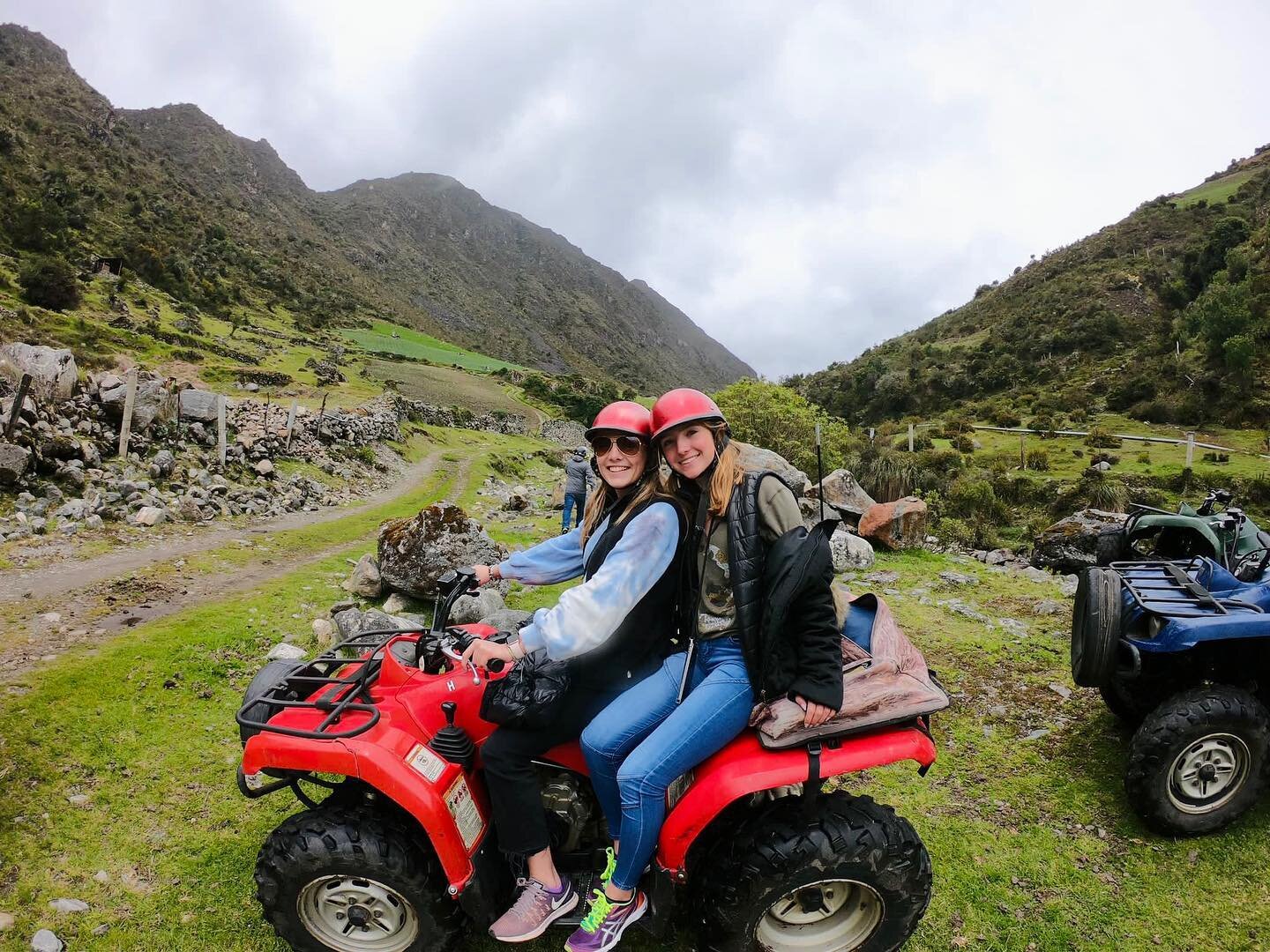 M&eacute;rida es un destino incre&iacute;ble que ofrece a quienes lo visitan opciones para complacer a todos los gustos💫🏔. Hoy queremos destacar dos actividades: un recorrido en Motos 4X4 y Sky Trek Canopy, son un must en tu visita a M&eacute;rida,