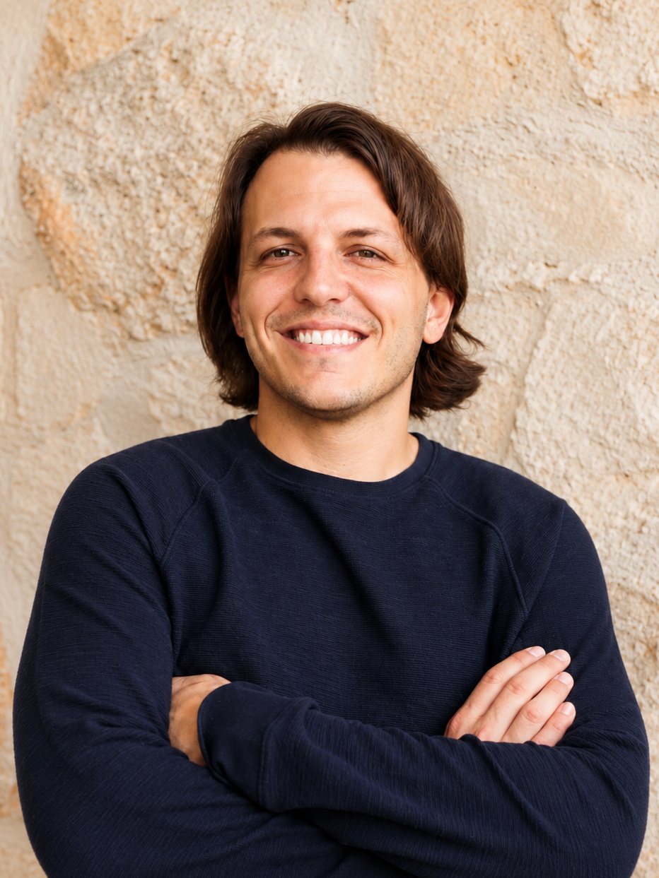 Ethan McKay is a therapist in austin texas specializing in men's issues and emotional connections