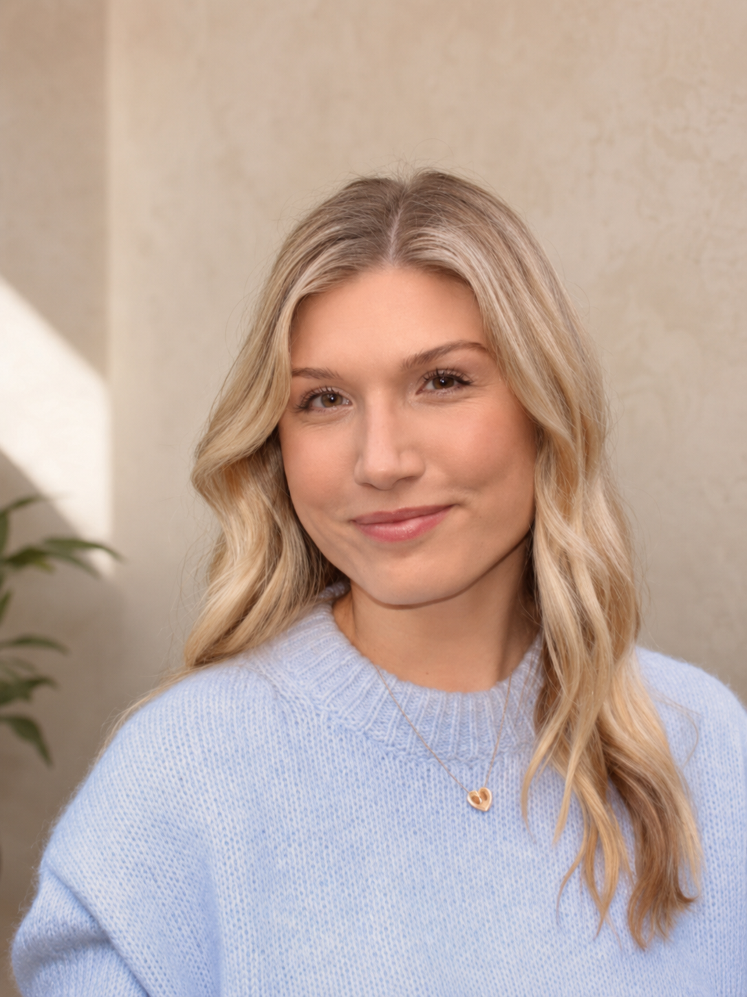 Therapist Juliet Schiffman in Texas specializing in trauma, EMDR therapy, and anxiety
