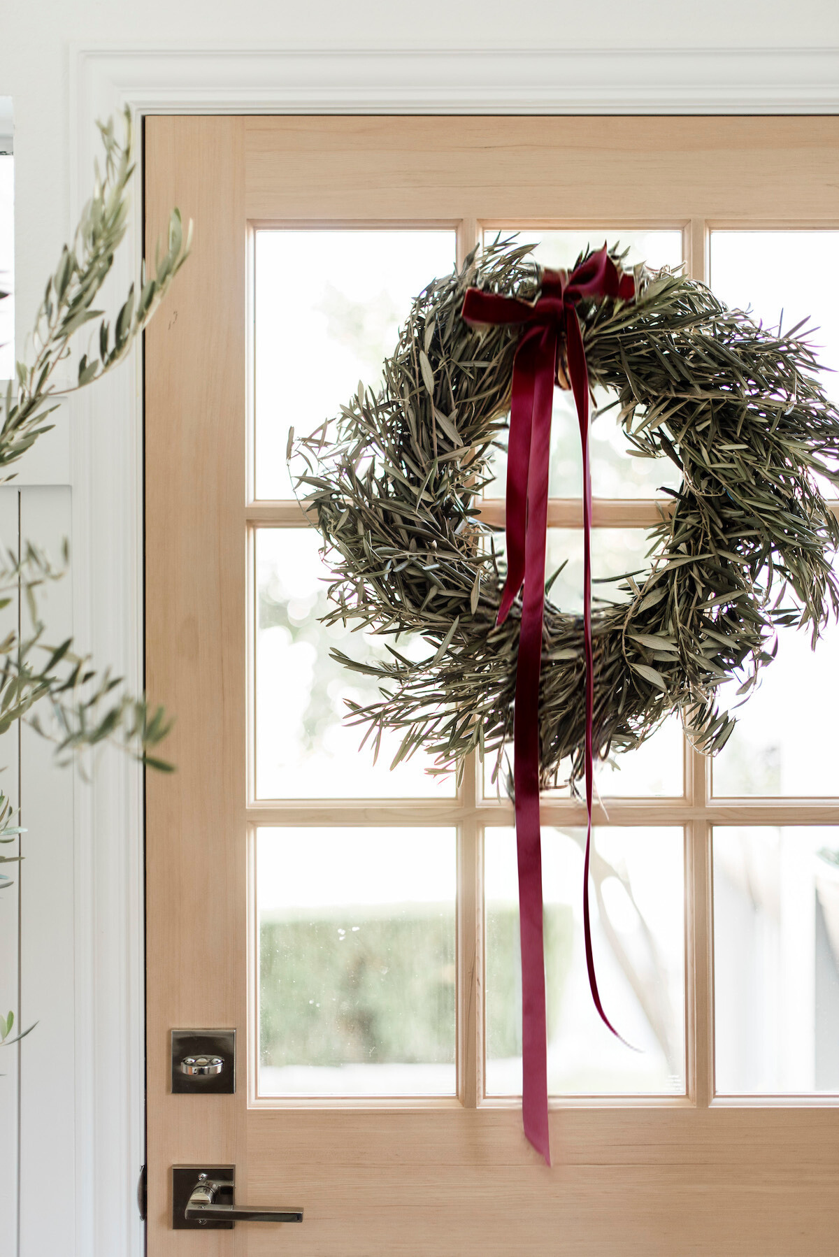 The Organized Holiday Hosting Checklist
