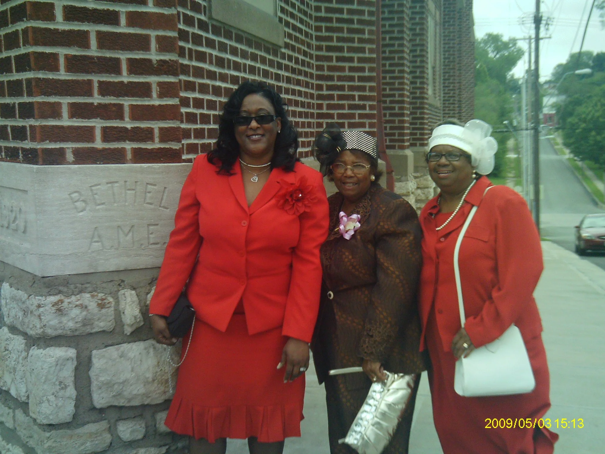 pastor's familly.jpg