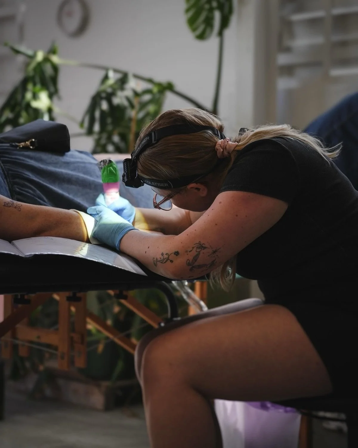 Sugar viper is back! For another tattoo pop-up at Brothers Beer &amp; Juke Joint Mt Eden ⚡️

🗓️ Sunday 21st September 
🕛 From 12pm

Come grab a beer, a bite and a flash tattoo while vibing out in our laid-back space. Bex will be slinging custom fla