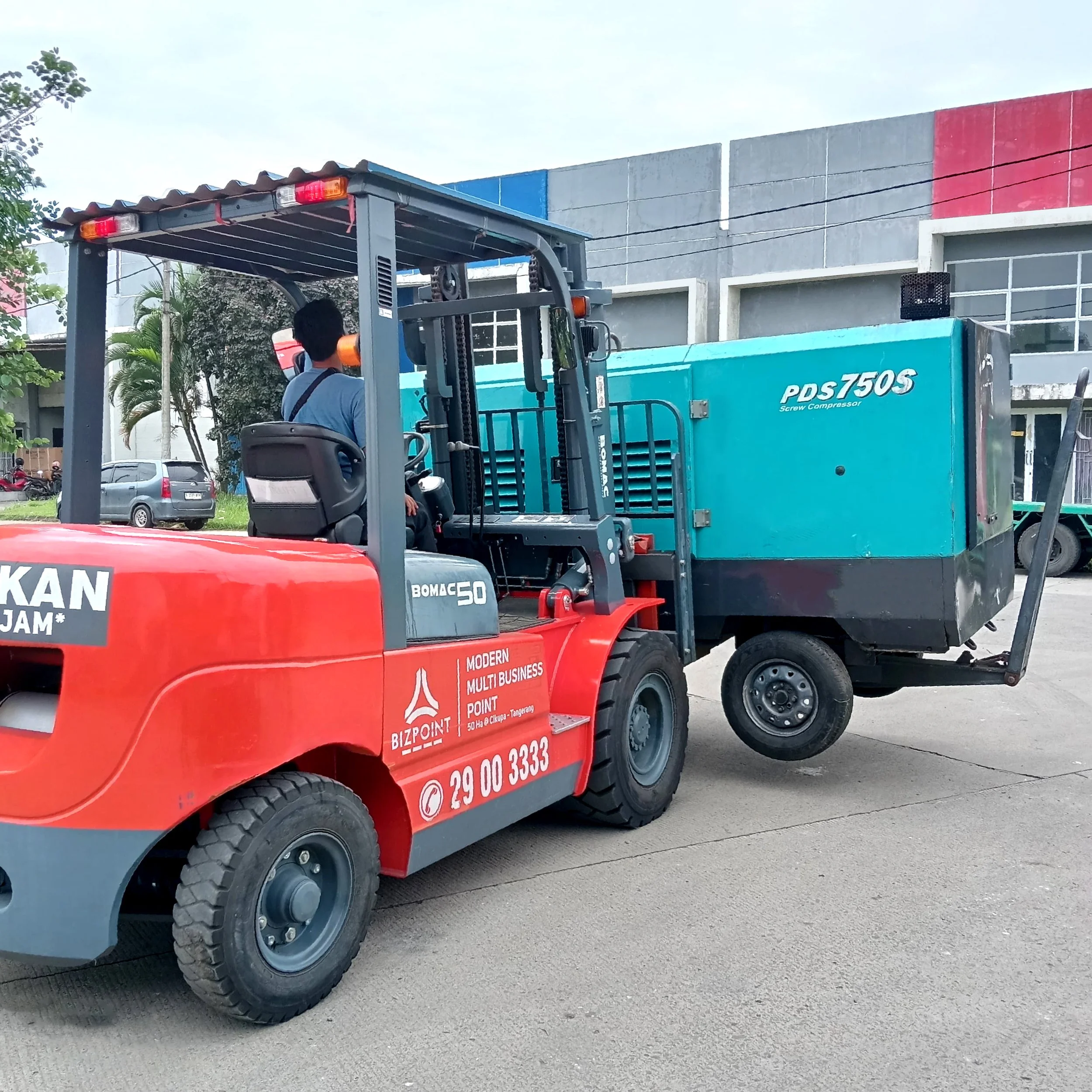 Aktifitas Forklift 8.jpg