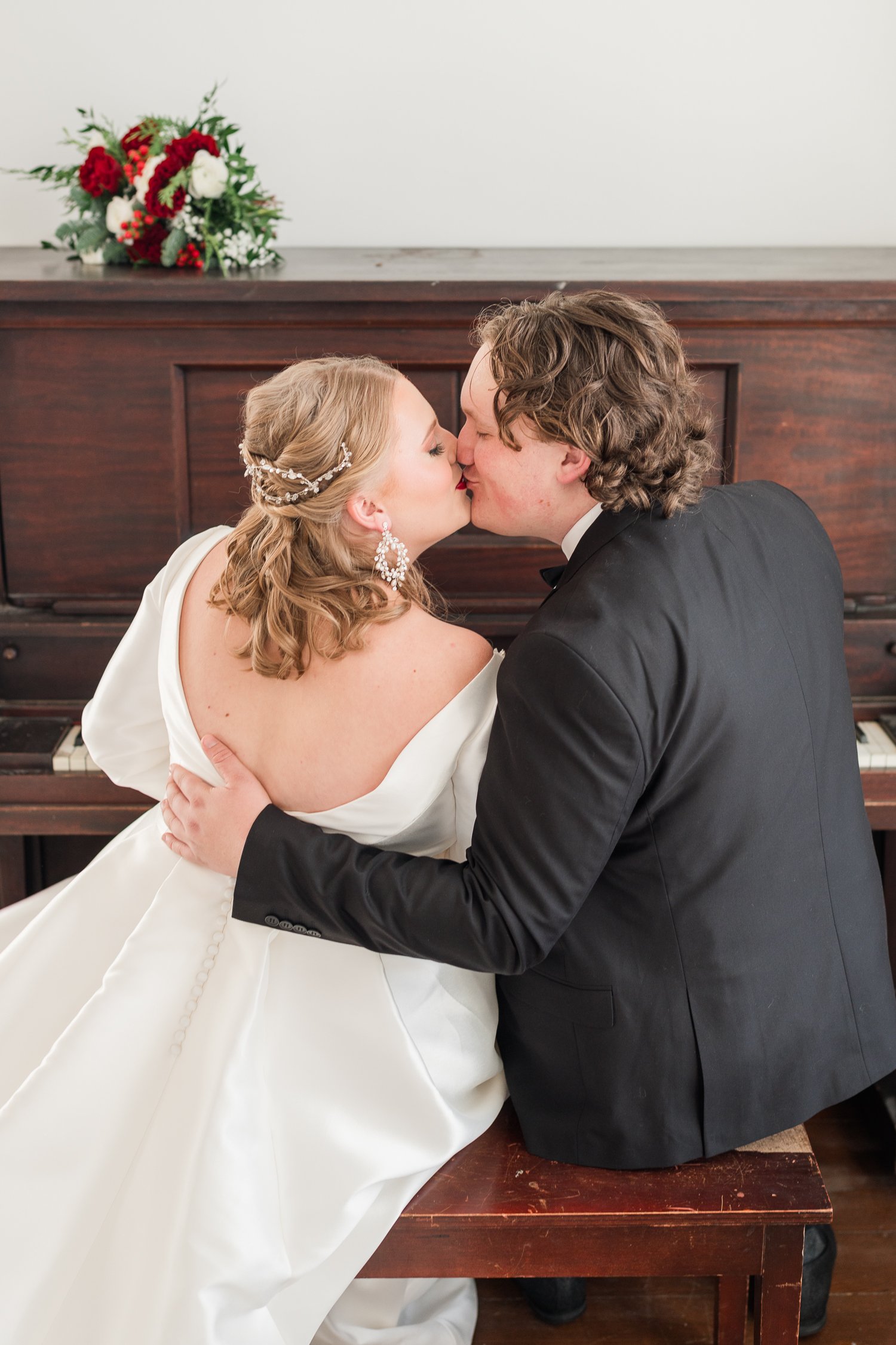 The-Venue-at-Oak-Place-Winter-Editorial-15.jpg