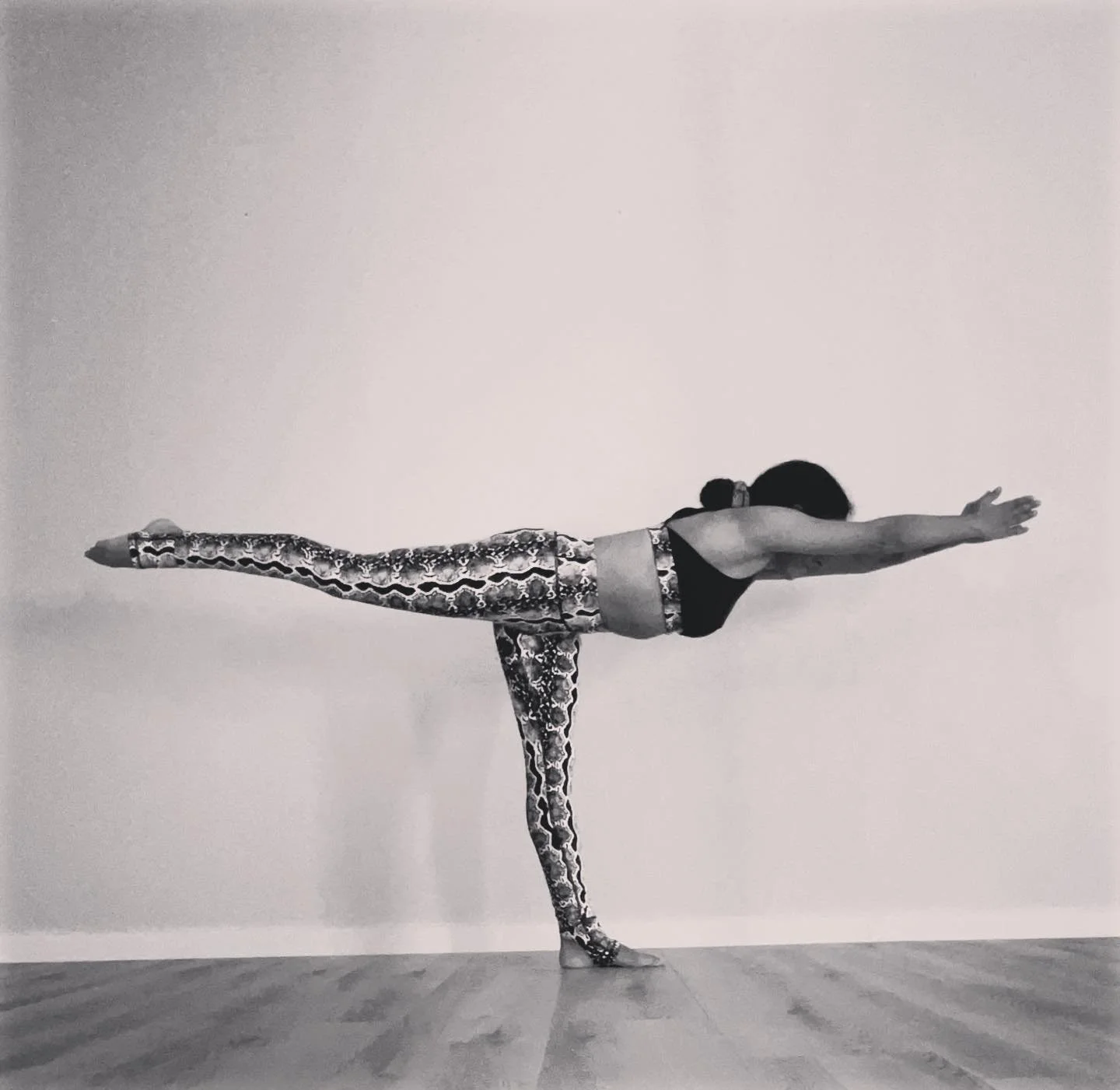 Stretch with Star 
Fridays 5pm 
$20 Cash on Arrival , no need to book
Suitable for all levels and abilities.

#stretch #stretchclass