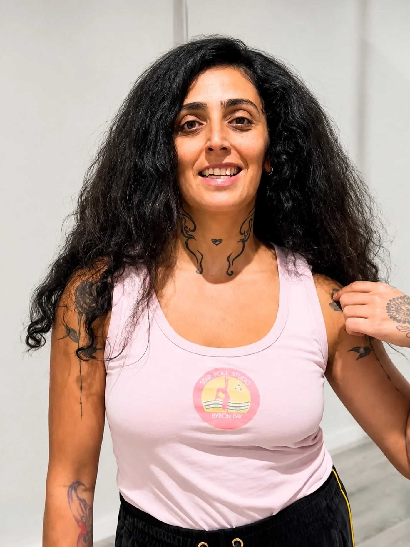 💜 Our studio singlets are available to purchase in a range of colours and sizes, so you can look the part both in and out of the studio. ⭐

And if you&rsquo;re getting into your heels era&hellip; 👠 We also have pole heels available to purchase!

Pe