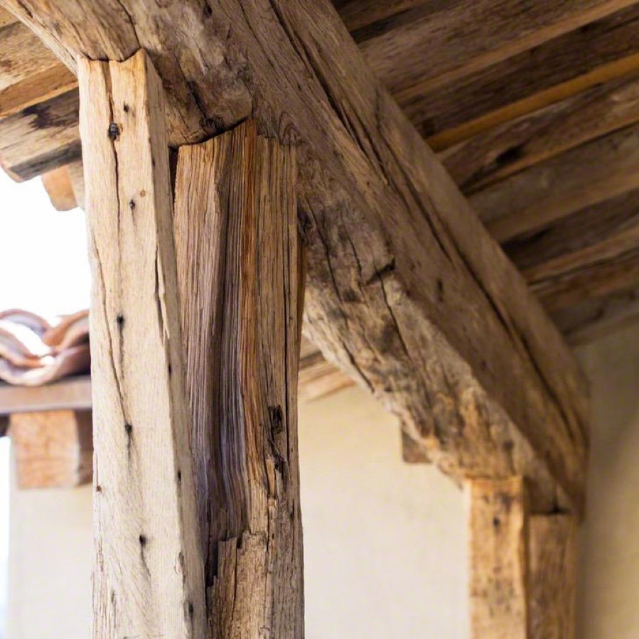 ANTIQUE BEAMS &amp; RECLAIMED WOODS